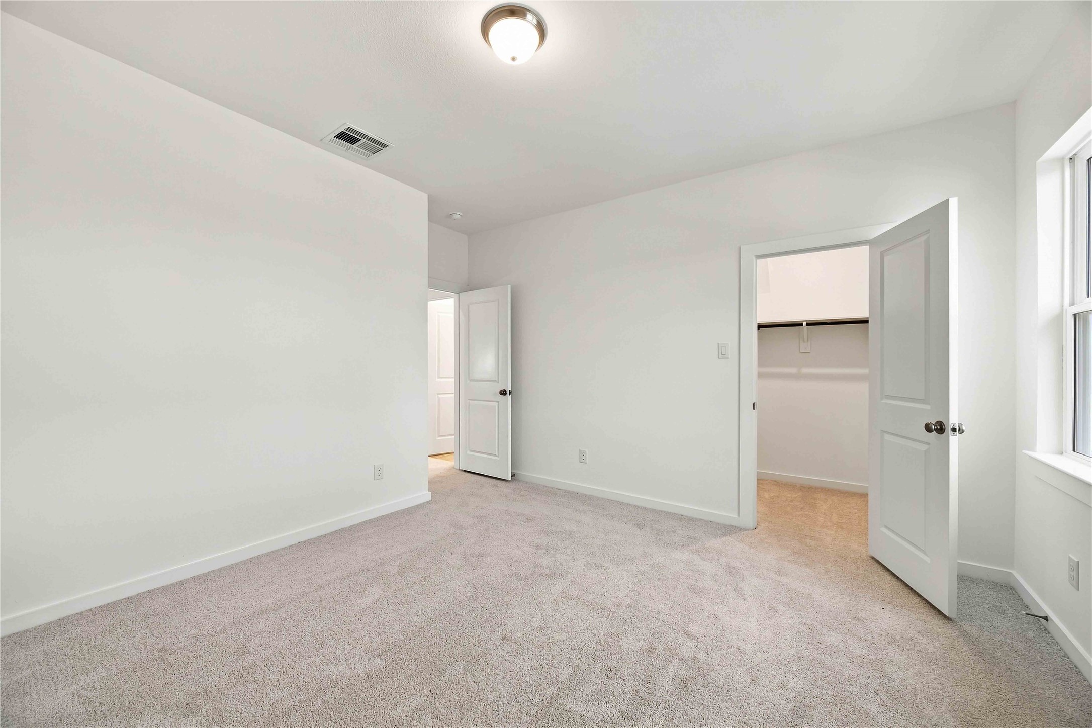 2727 Ametrine Drive Property Photo 35
