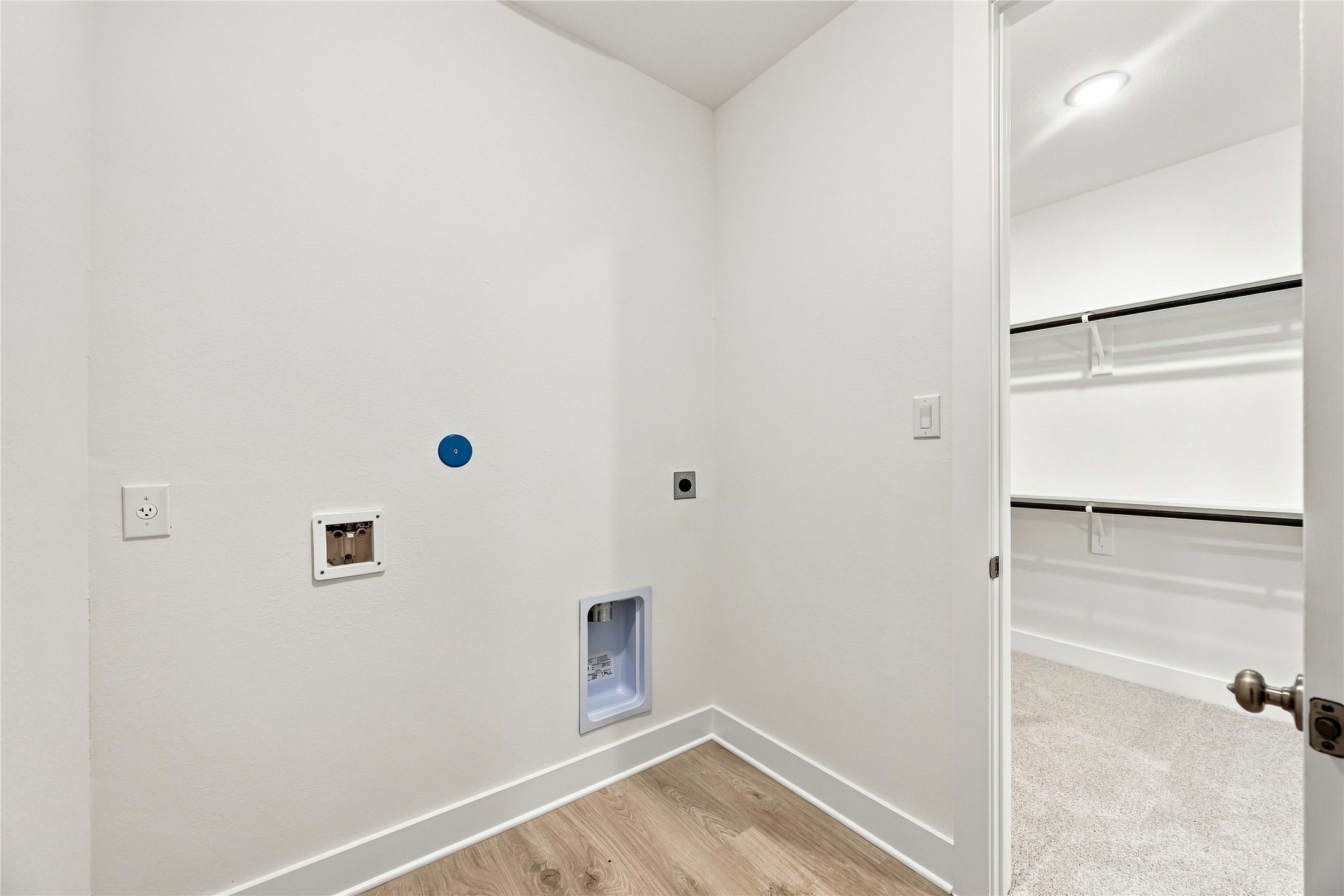2727 Ametrine Drive Property Photo 39