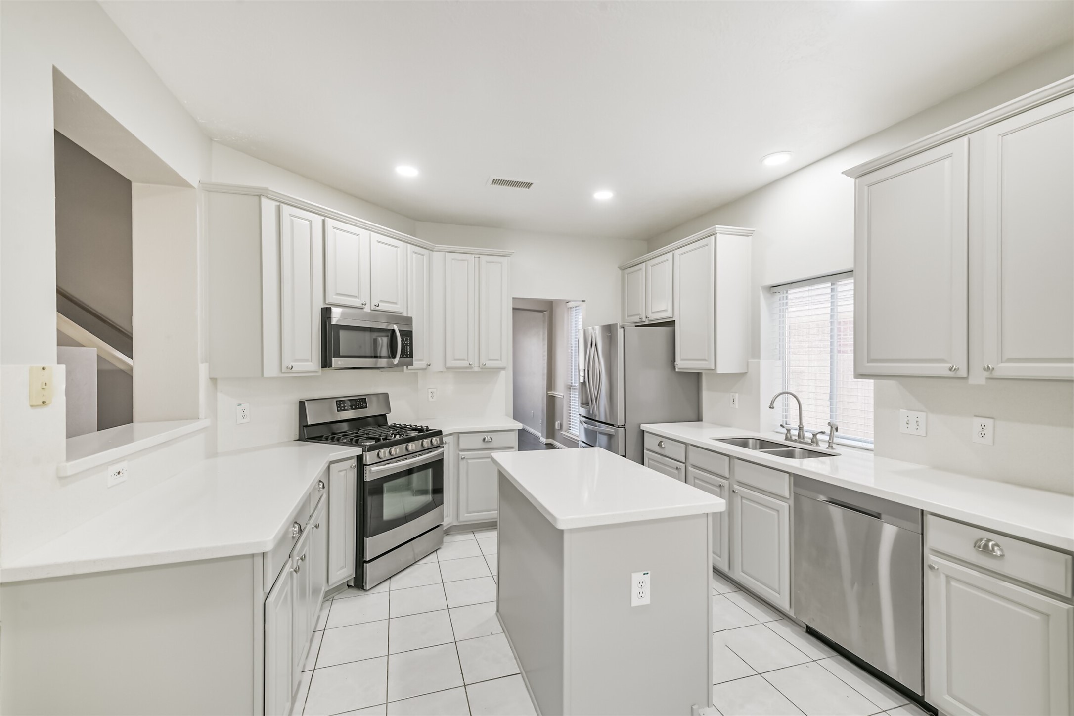 20439 Concord Hill Drive Property Photo 14