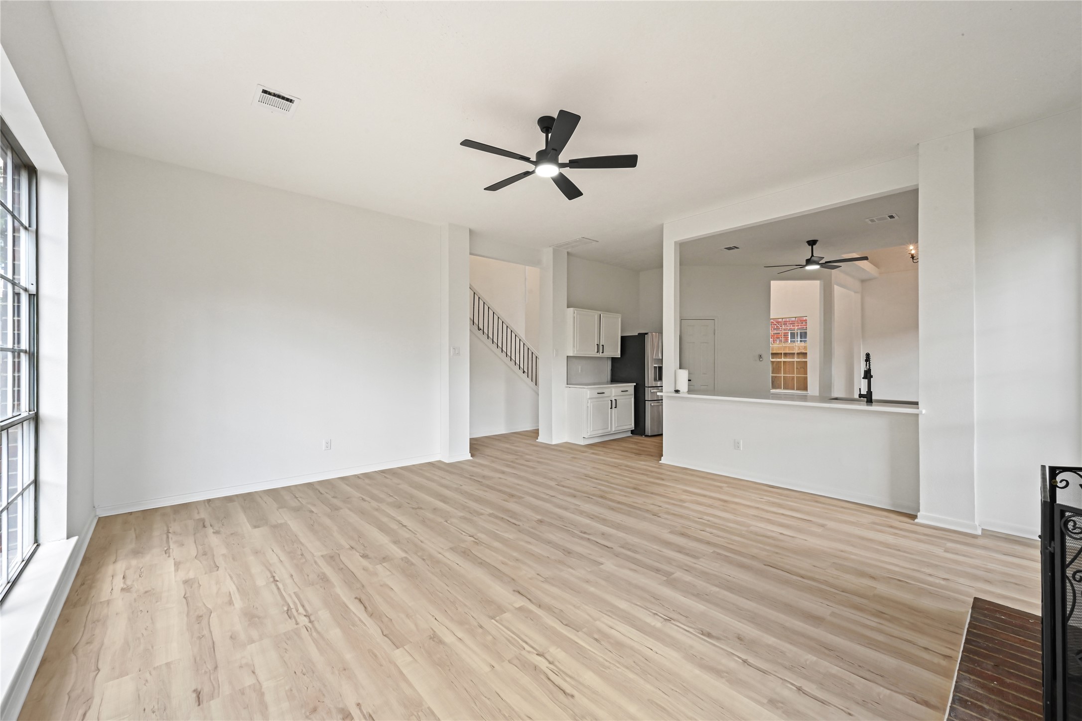 16027 Lakestone Drive Property Photo 14