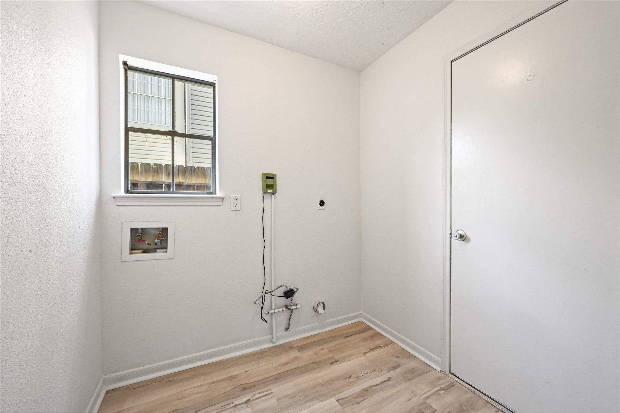 16027 Lakestone Drive Property Photo 18
