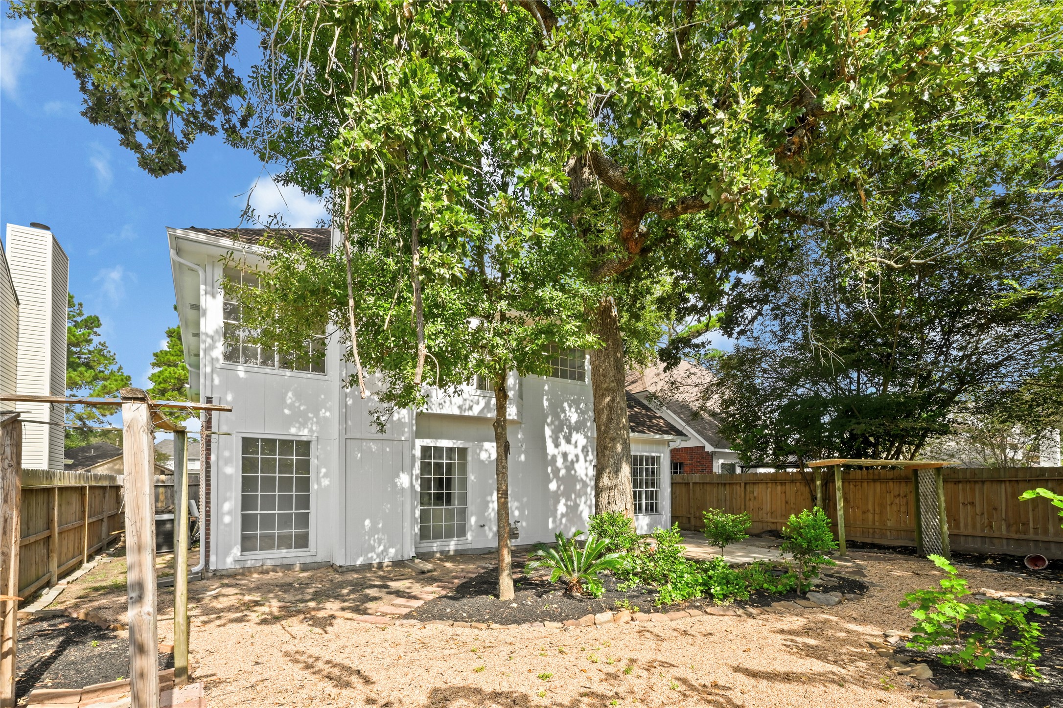 16027 Lakestone Drive Property Photo 33