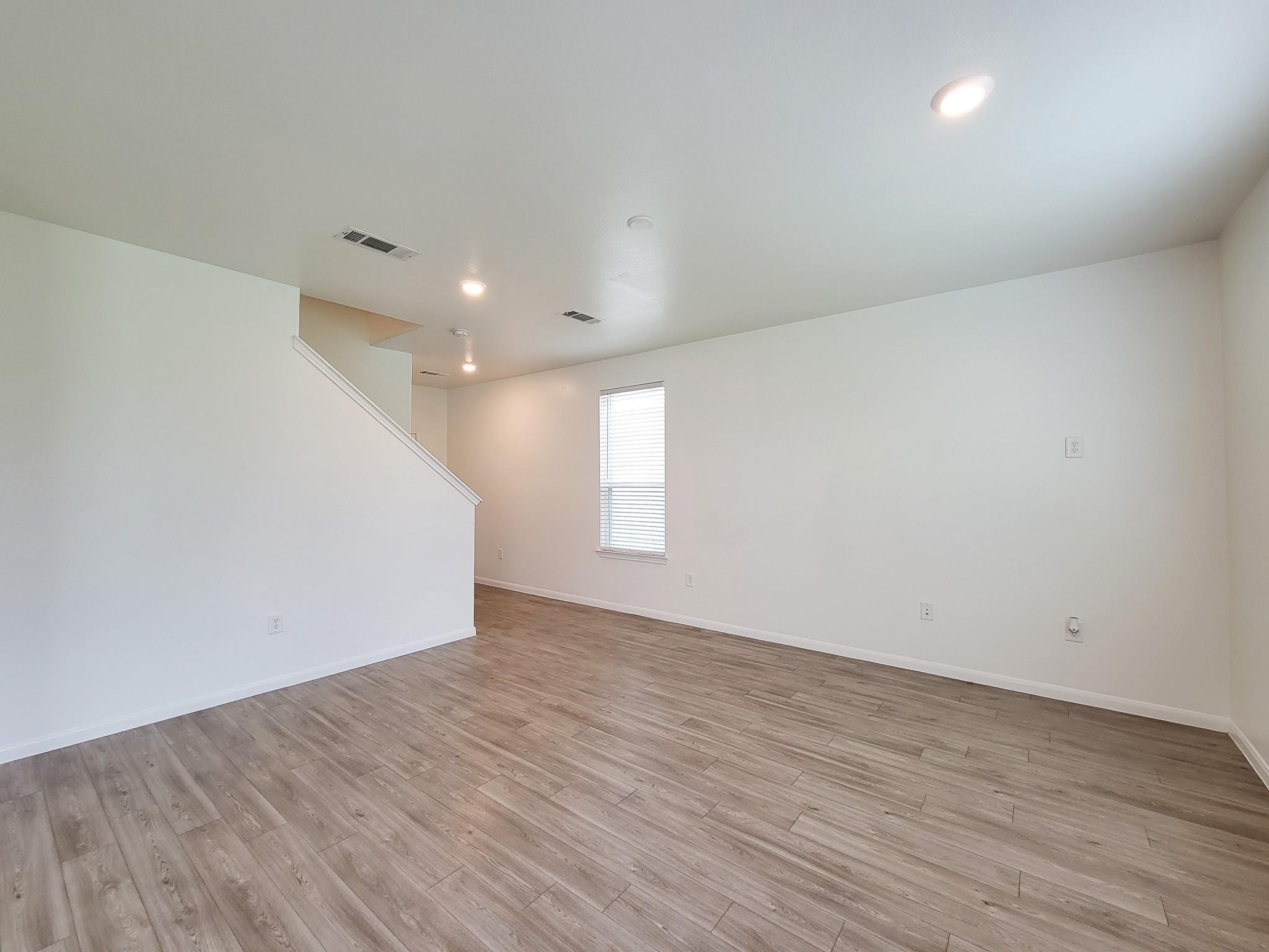 16230 Dutton Clover Drive Property Photo 6