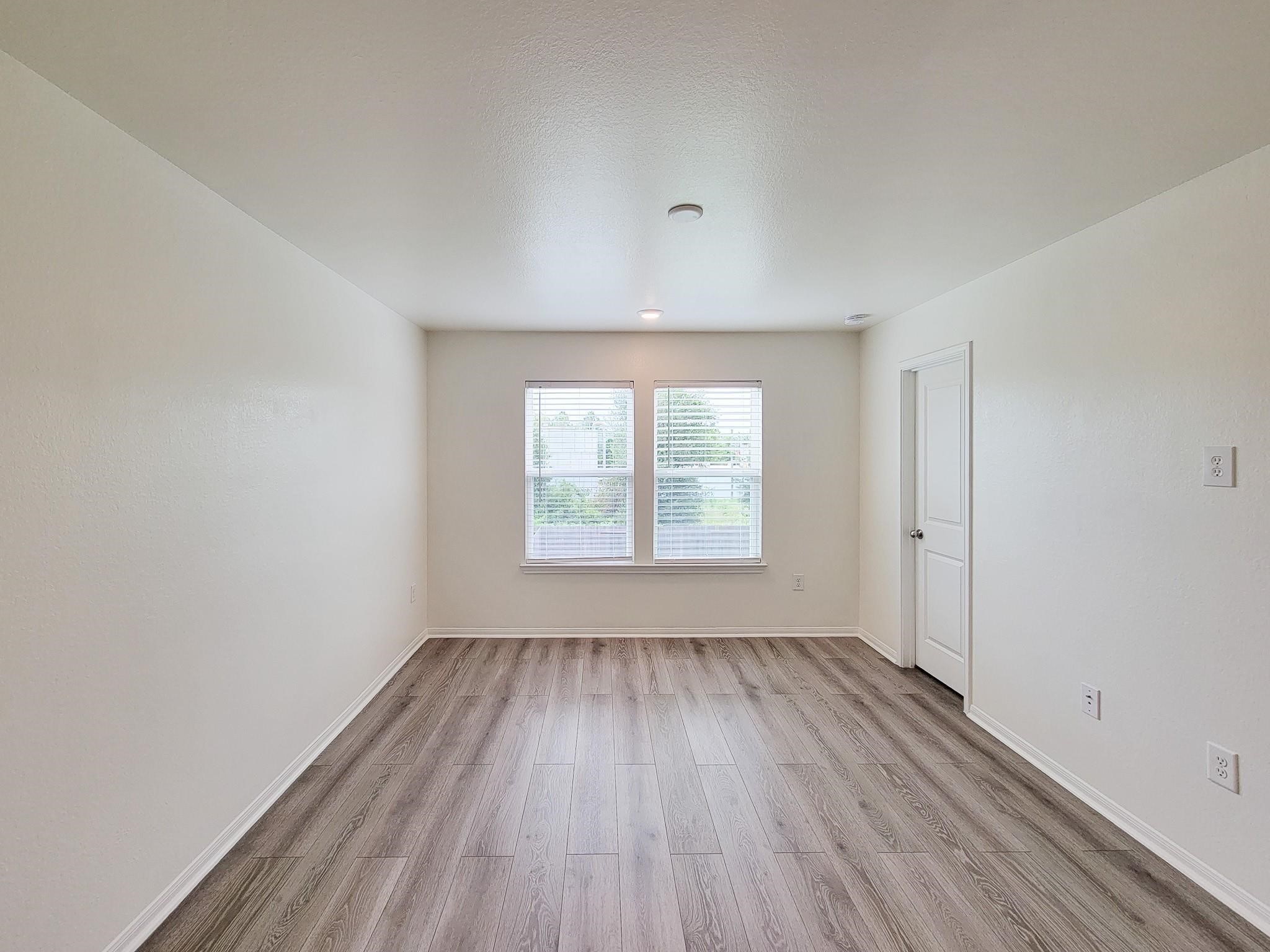 16230 Dutton Clover Drive Property Photo 22