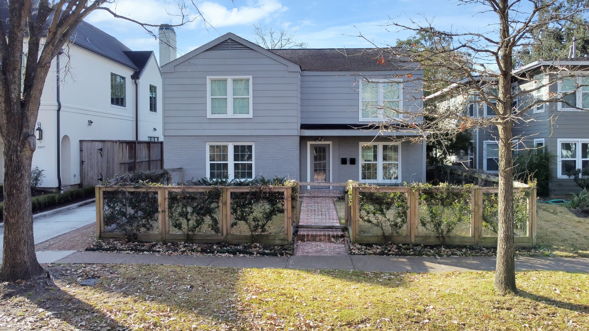1911 Banks Street Property Photo 38