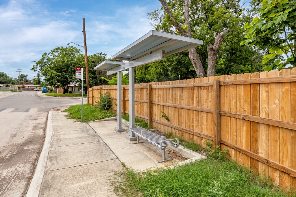 1004 Allena Drive 3 Property Photo 12
