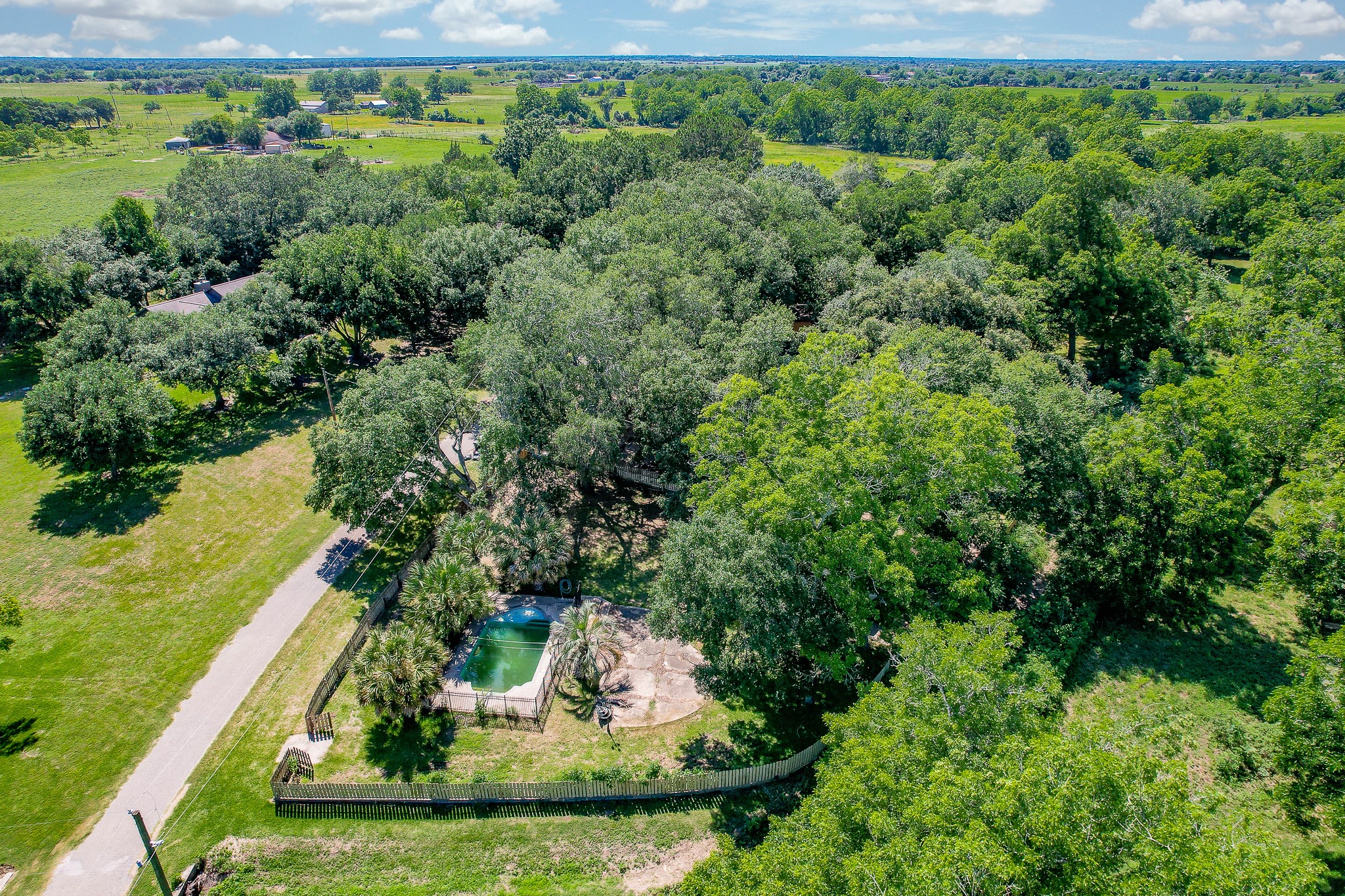 406 Hidden Creek Circle