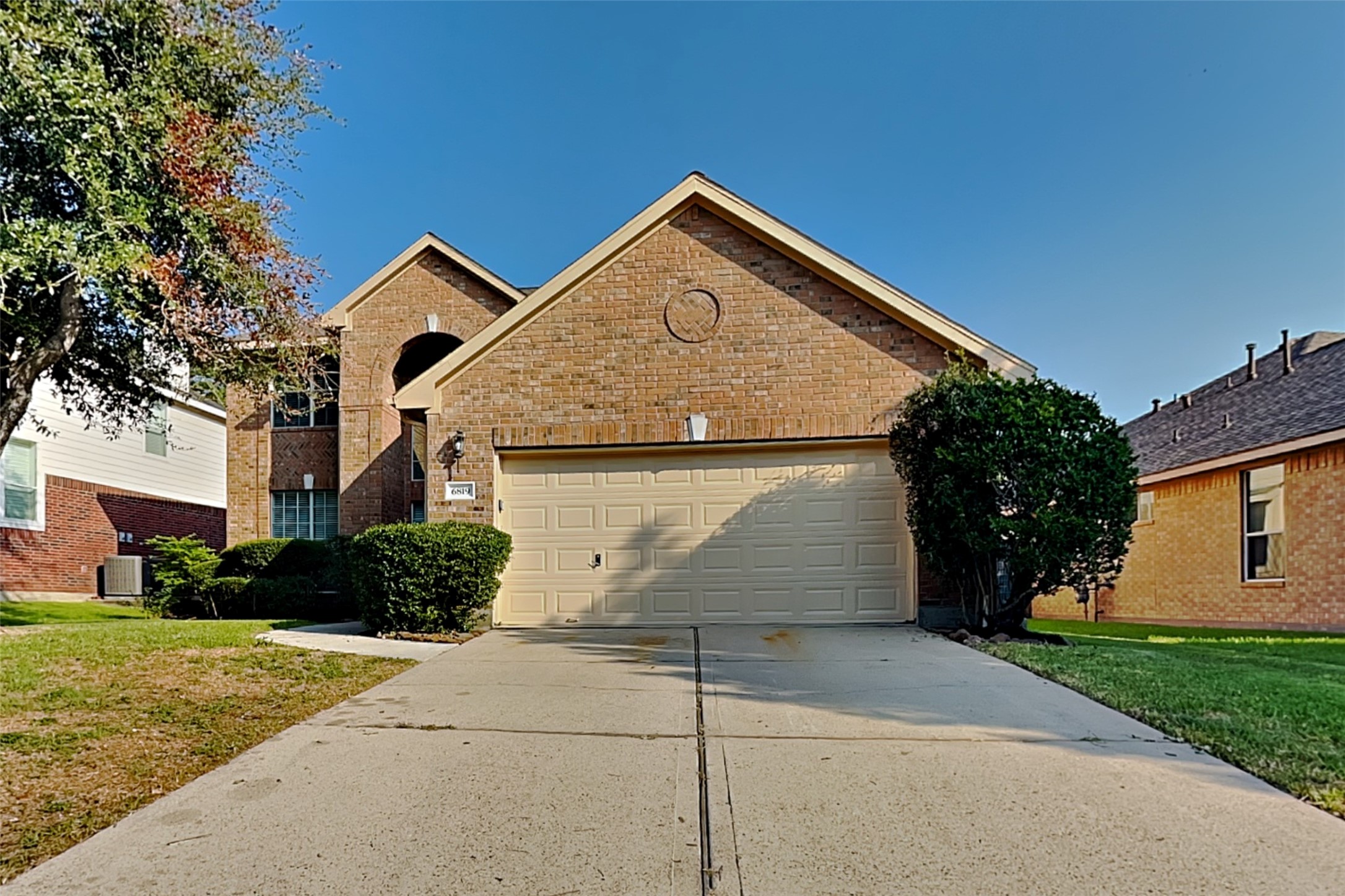 6819 Amber Pine Court Property Photo 1