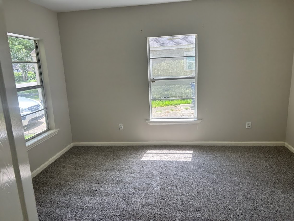 620 E Cedar Street Property Photo 5