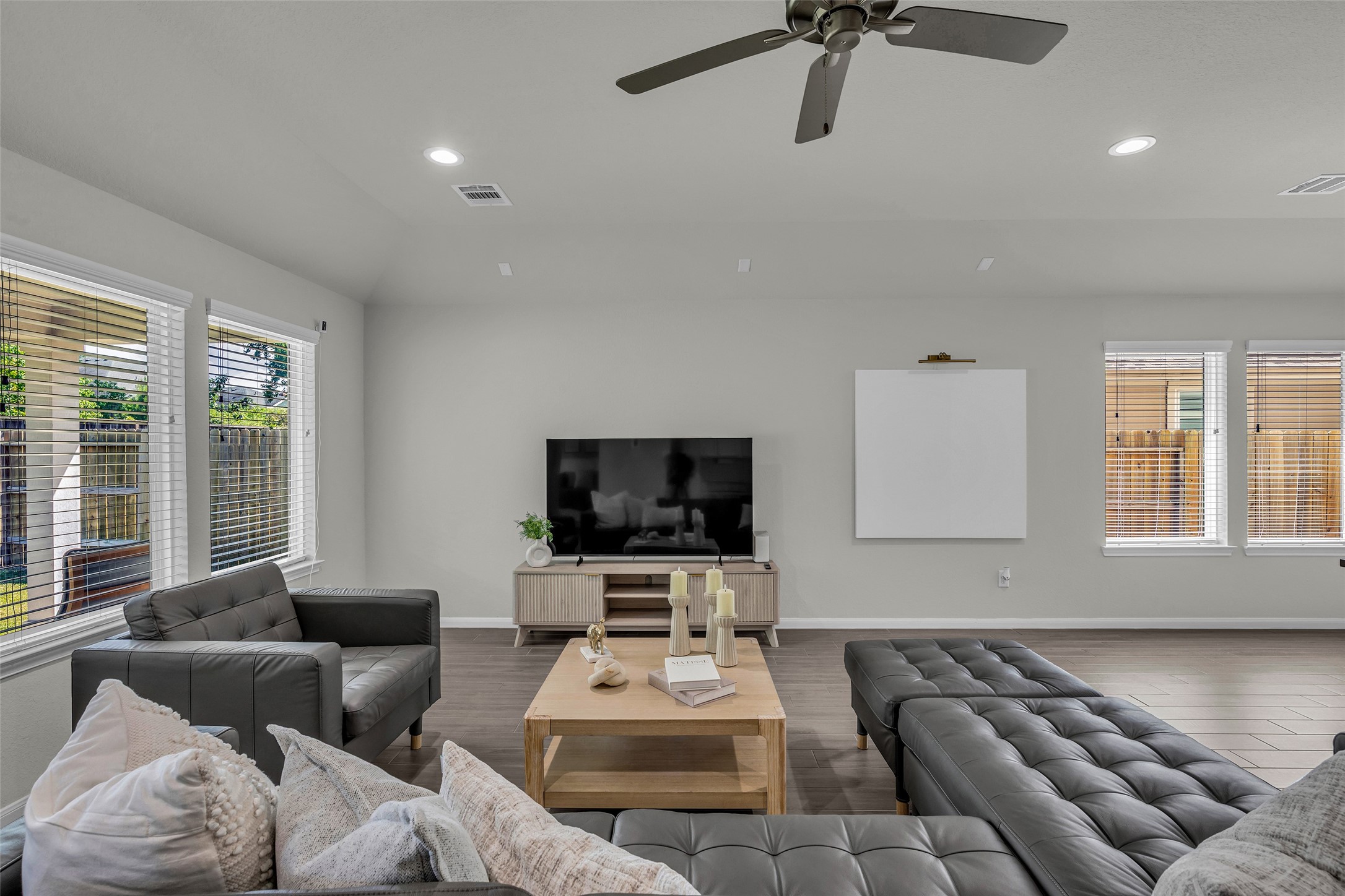 2344 Hagerman Road Property Photo 8