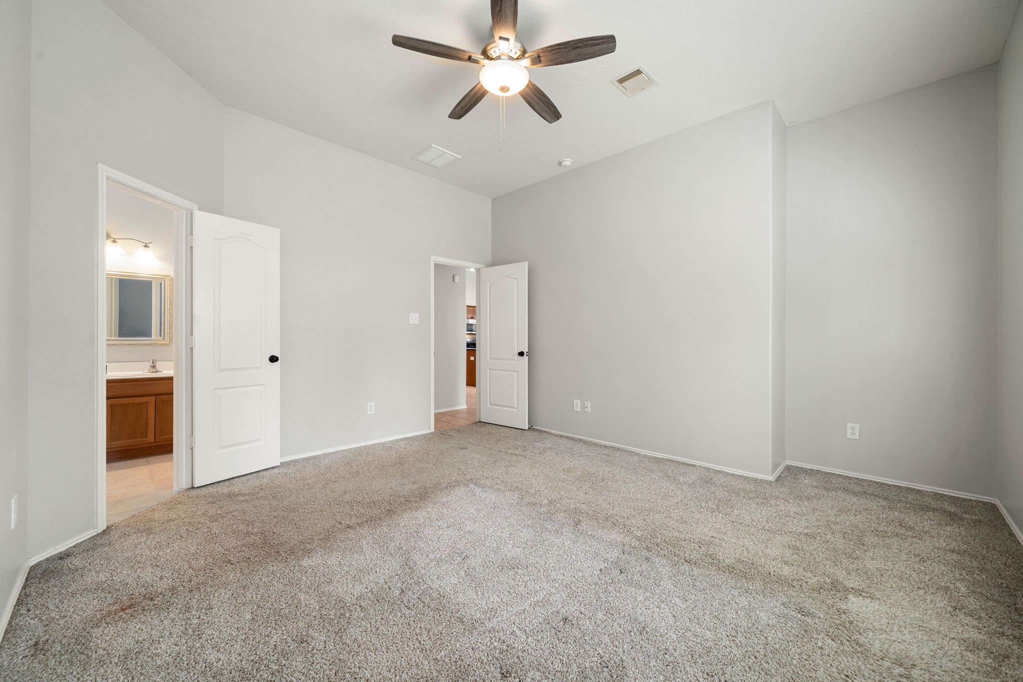 1803 Kessler Park Court Property Photo 31