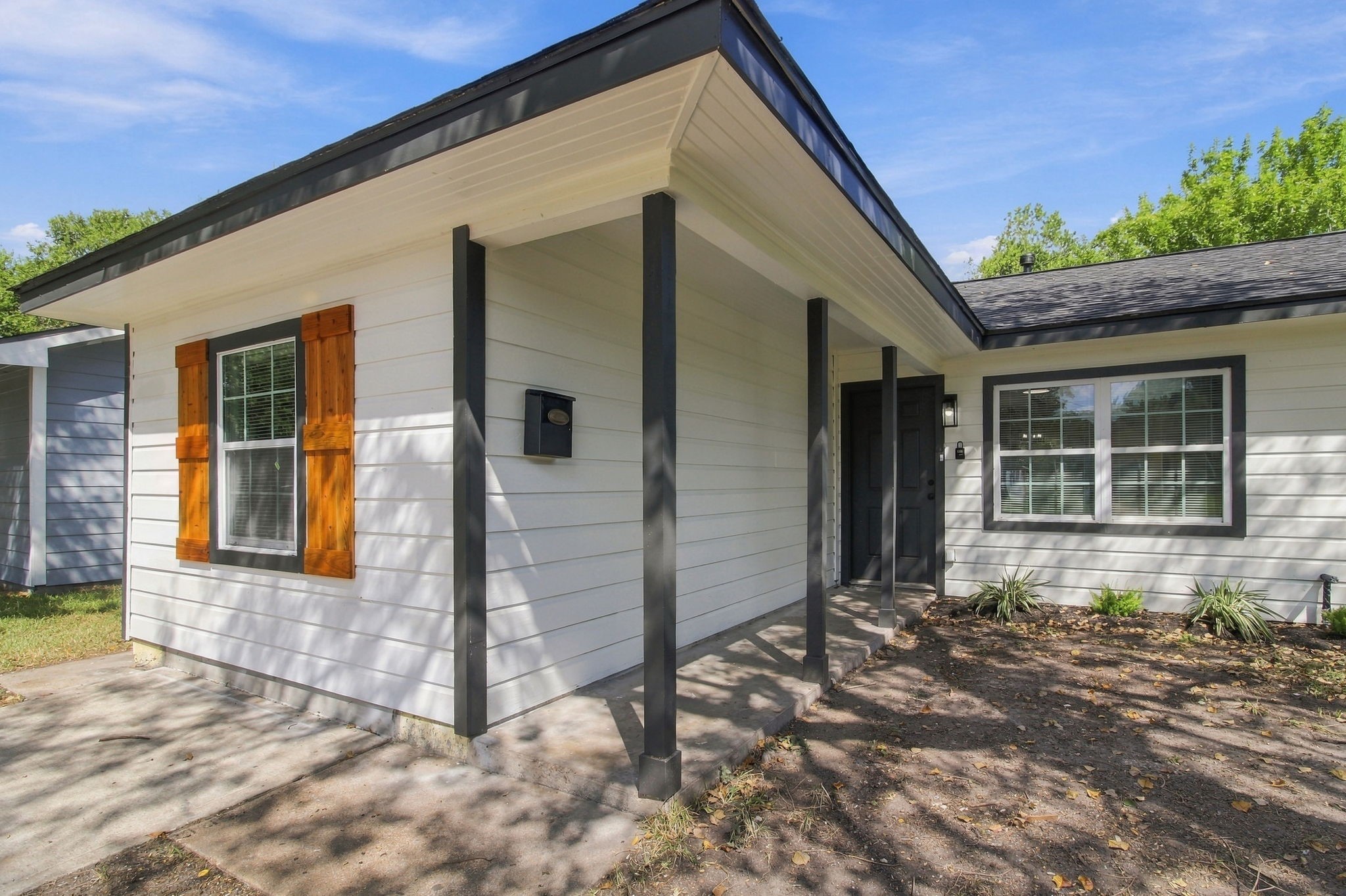 6139 Westover Street Property Photo 2