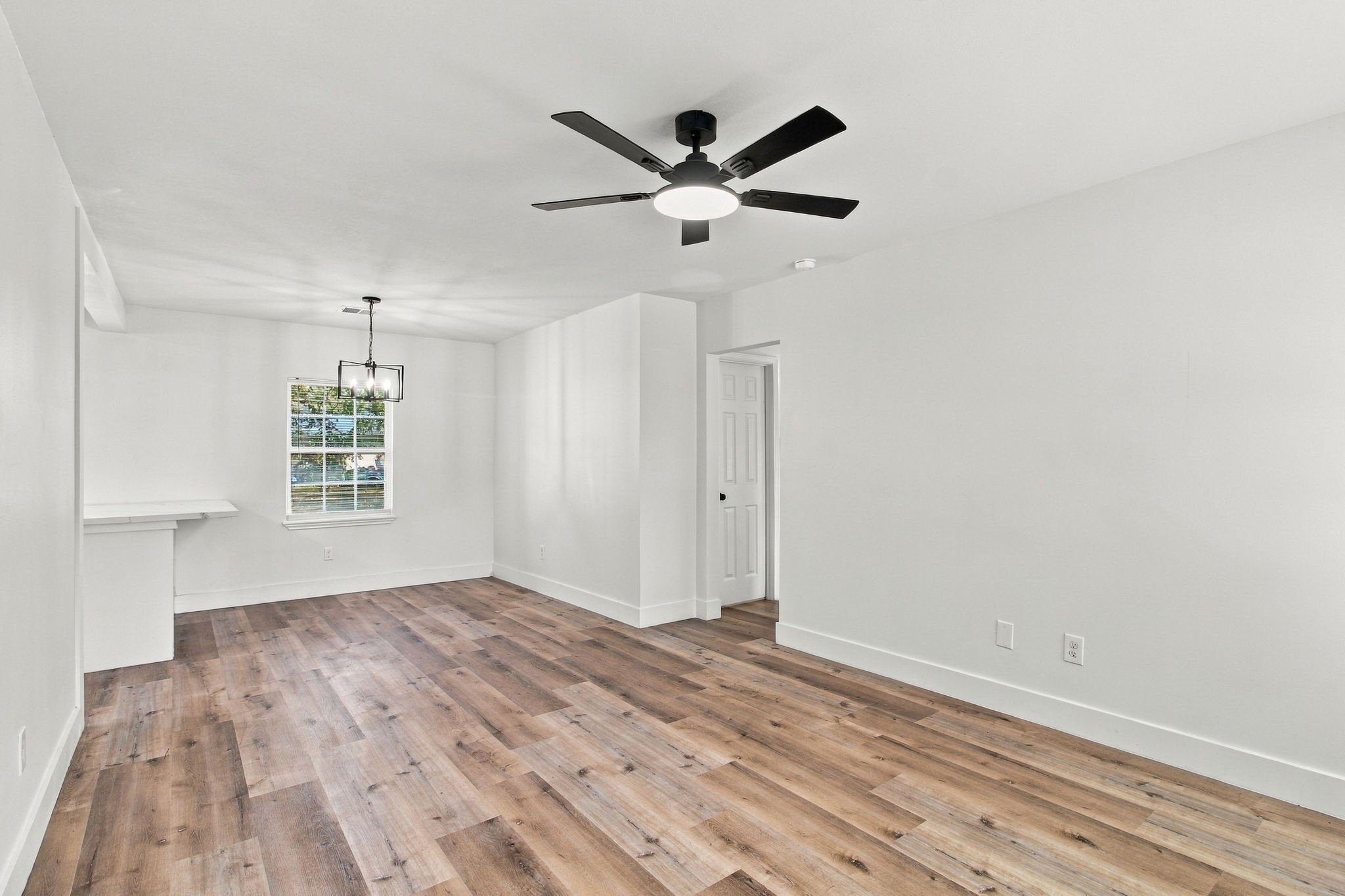 6139 Westover Street Property Photo 4