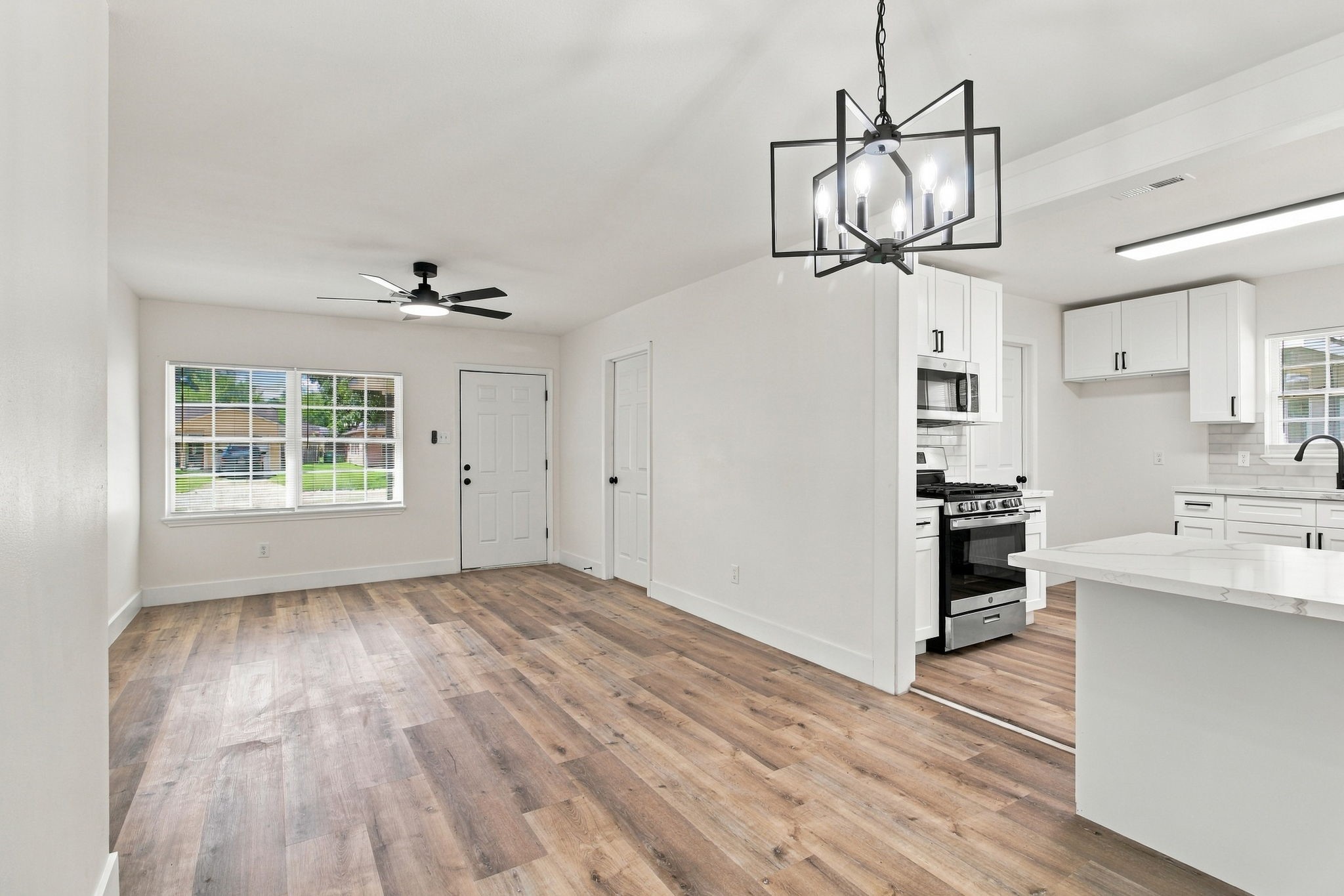 6139 Westover Street Property Photo 6