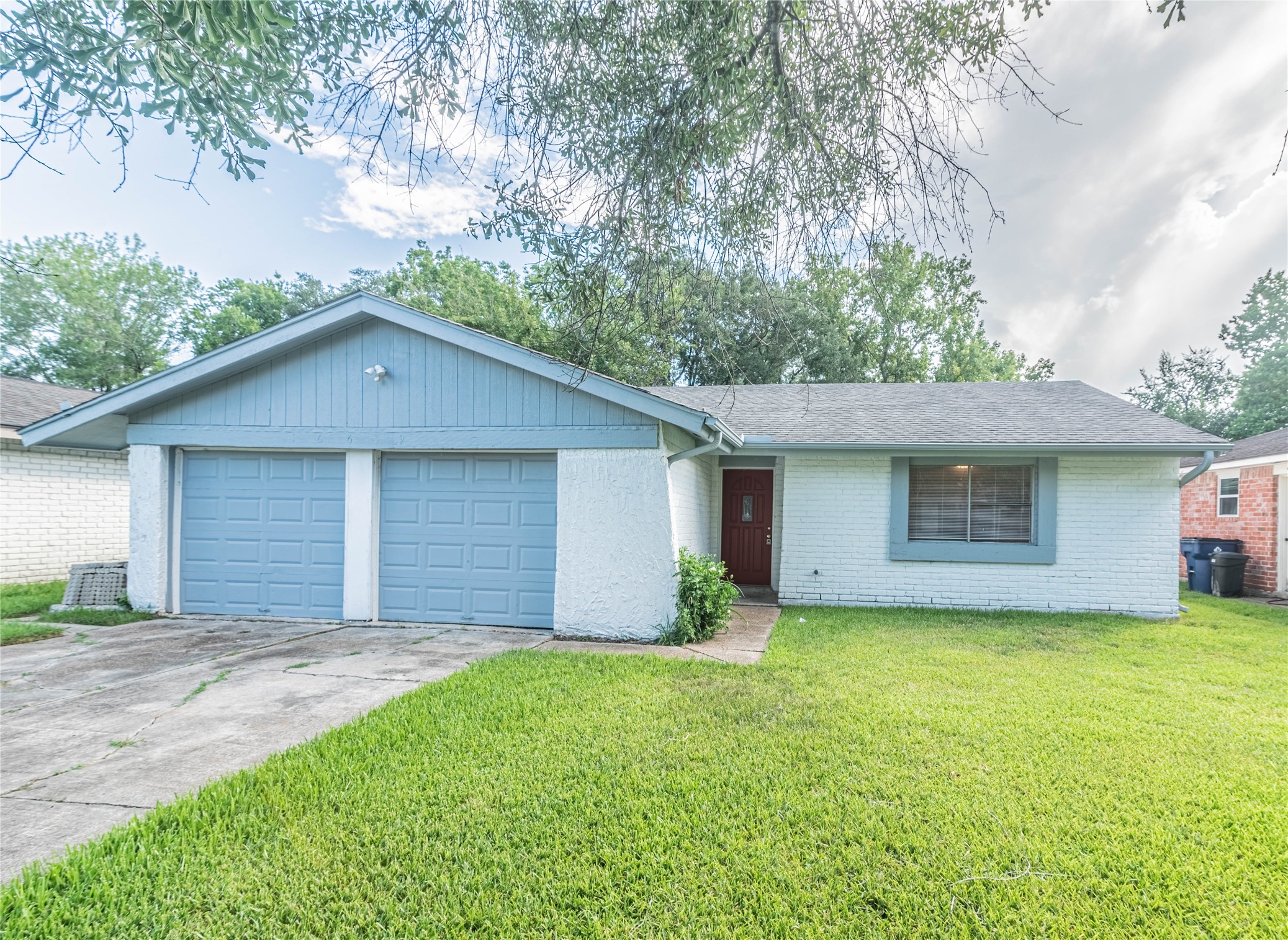 16619 Barcelona Drive Property Photo