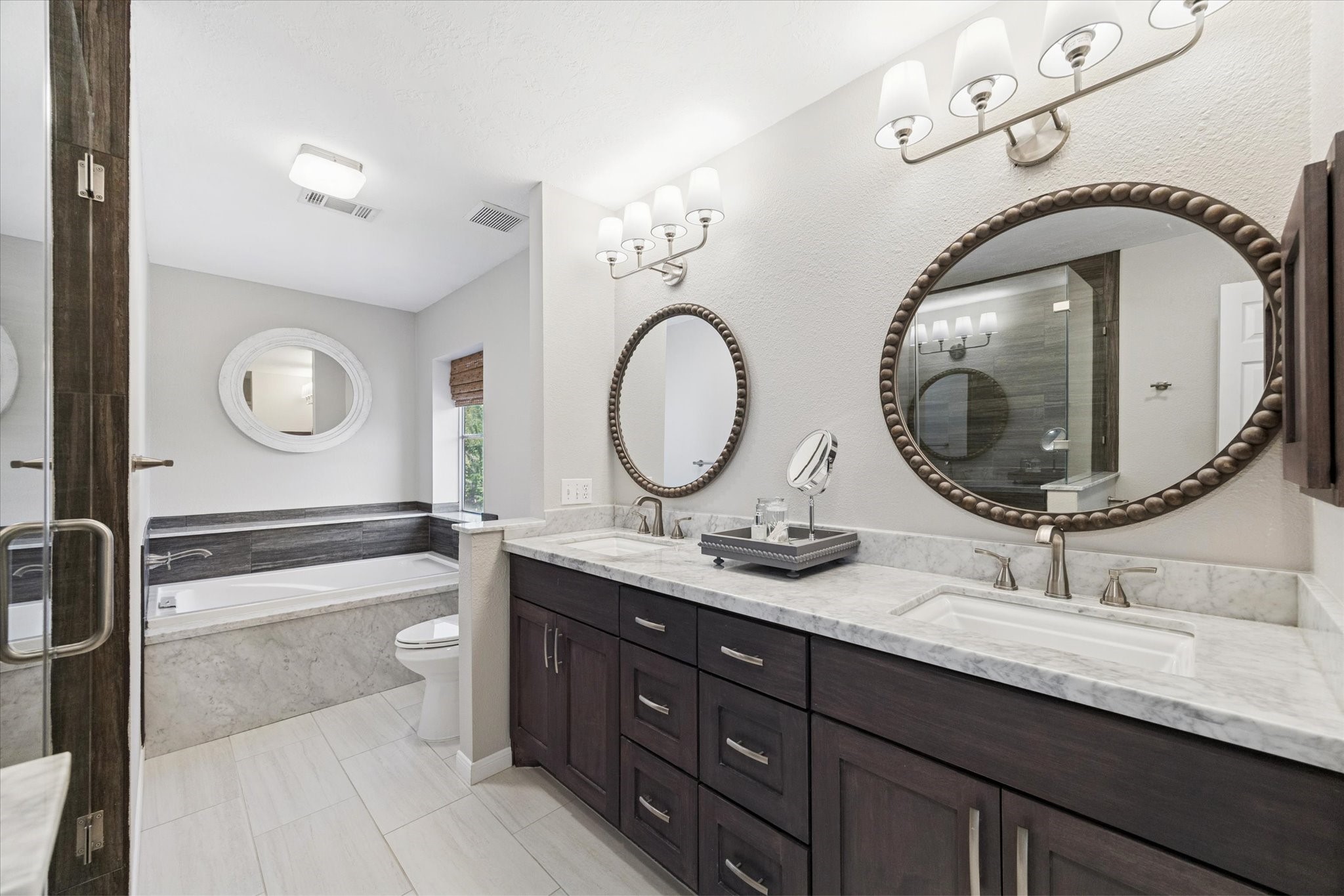3106 Chesterfield Lane Property Photo 18