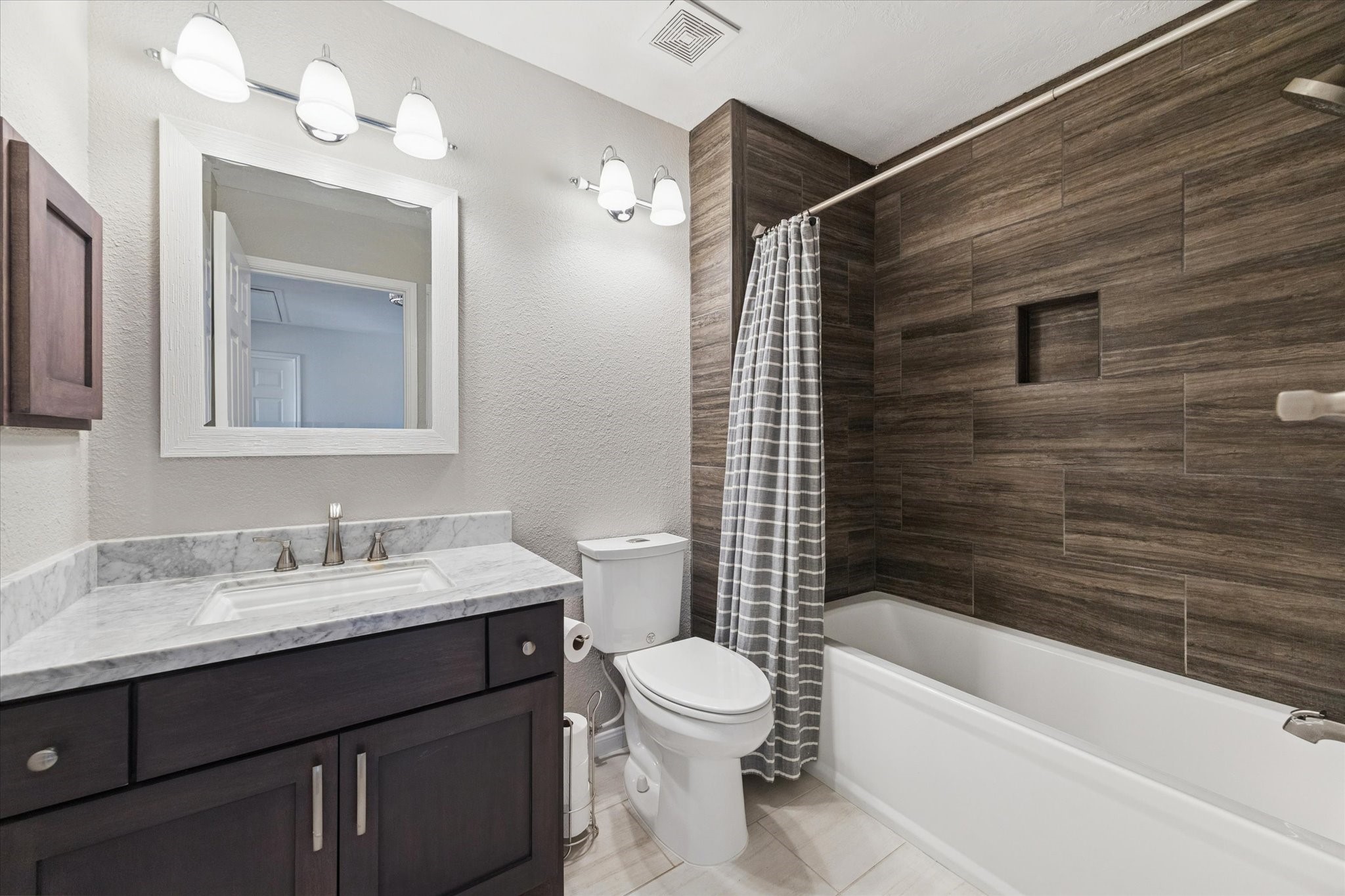 3106 Chesterfield Lane Property Photo 23