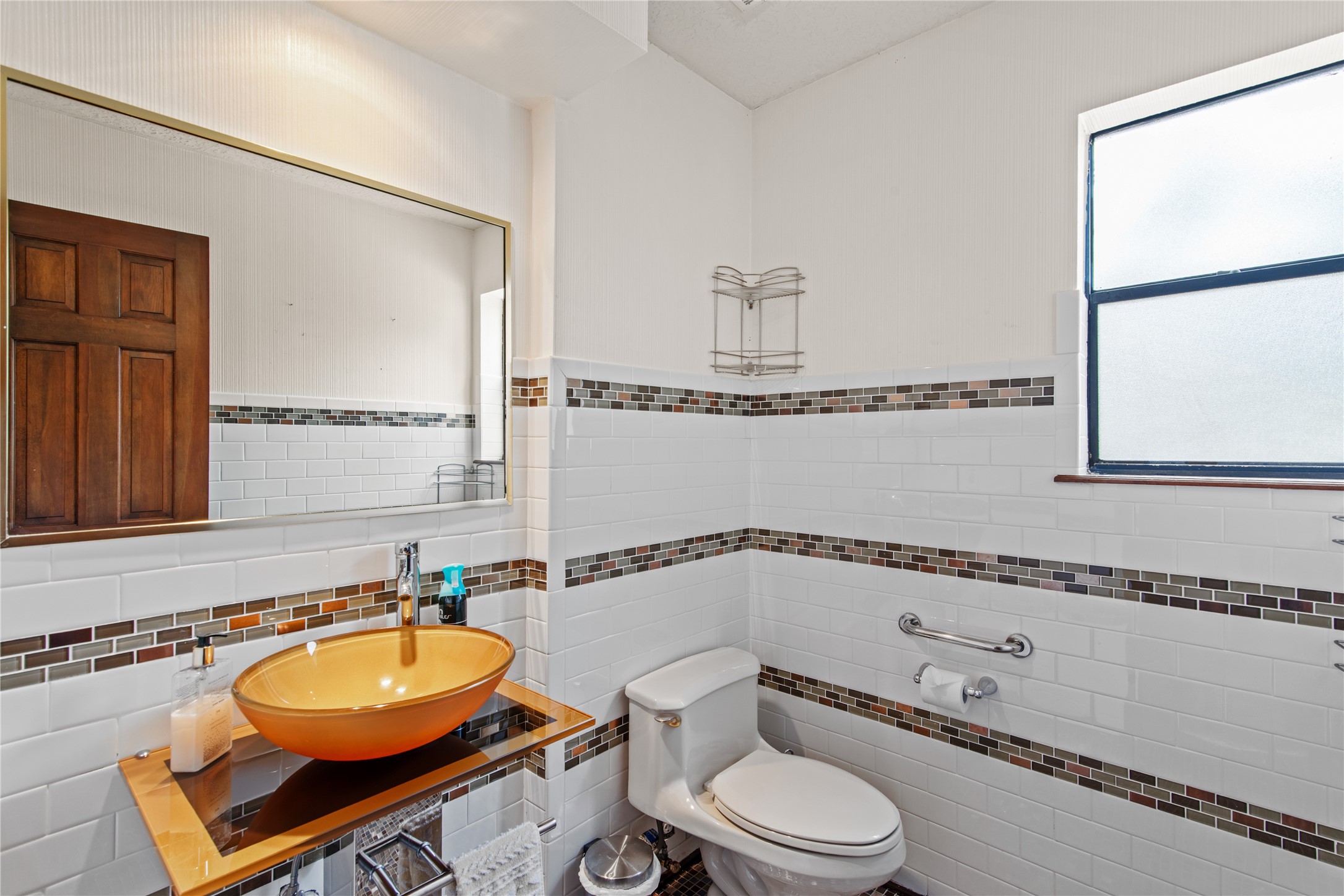 319 S Rivershire Drive Property Photo 16
