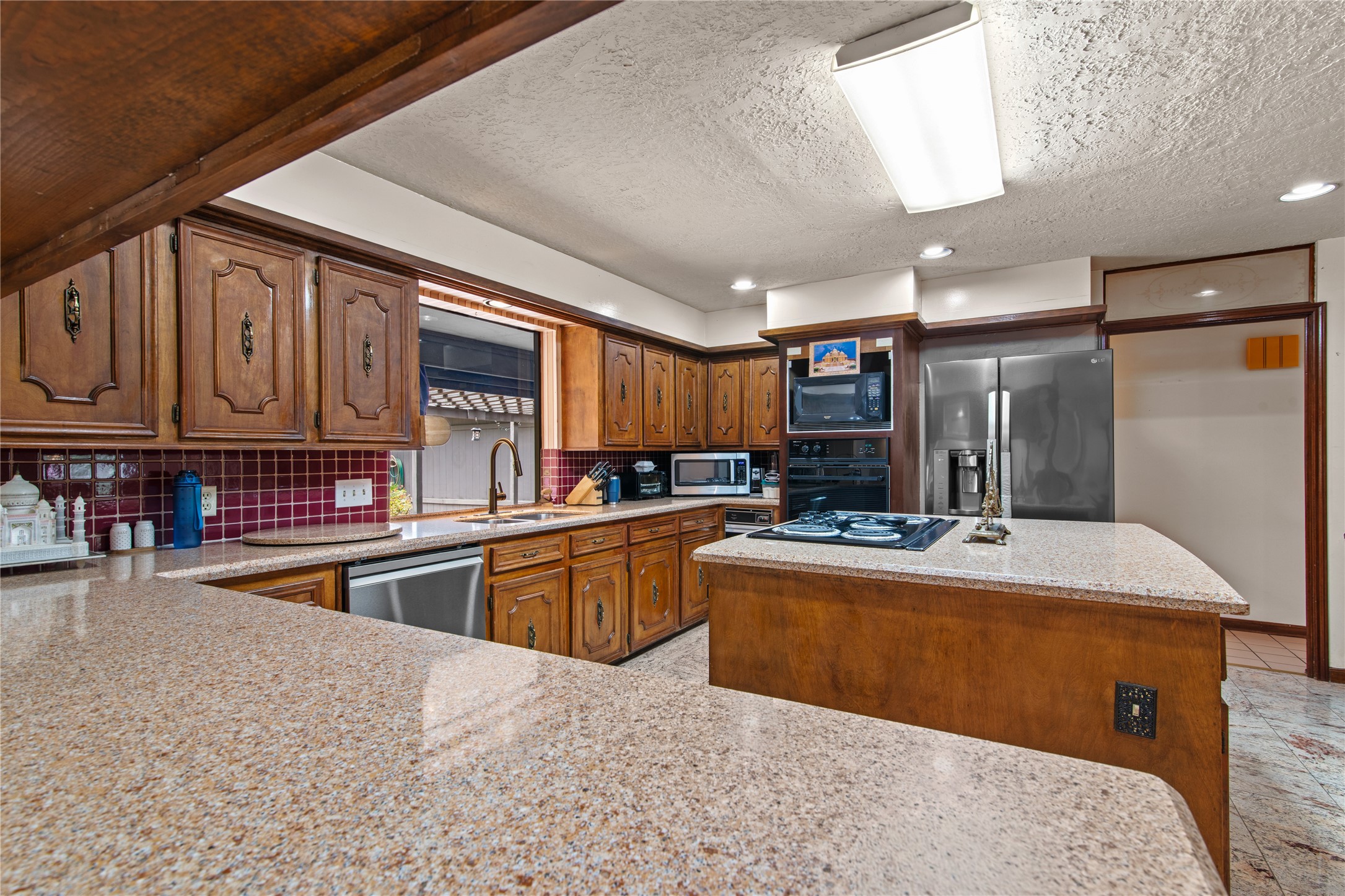 319 S Rivershire Drive Property Photo 26
