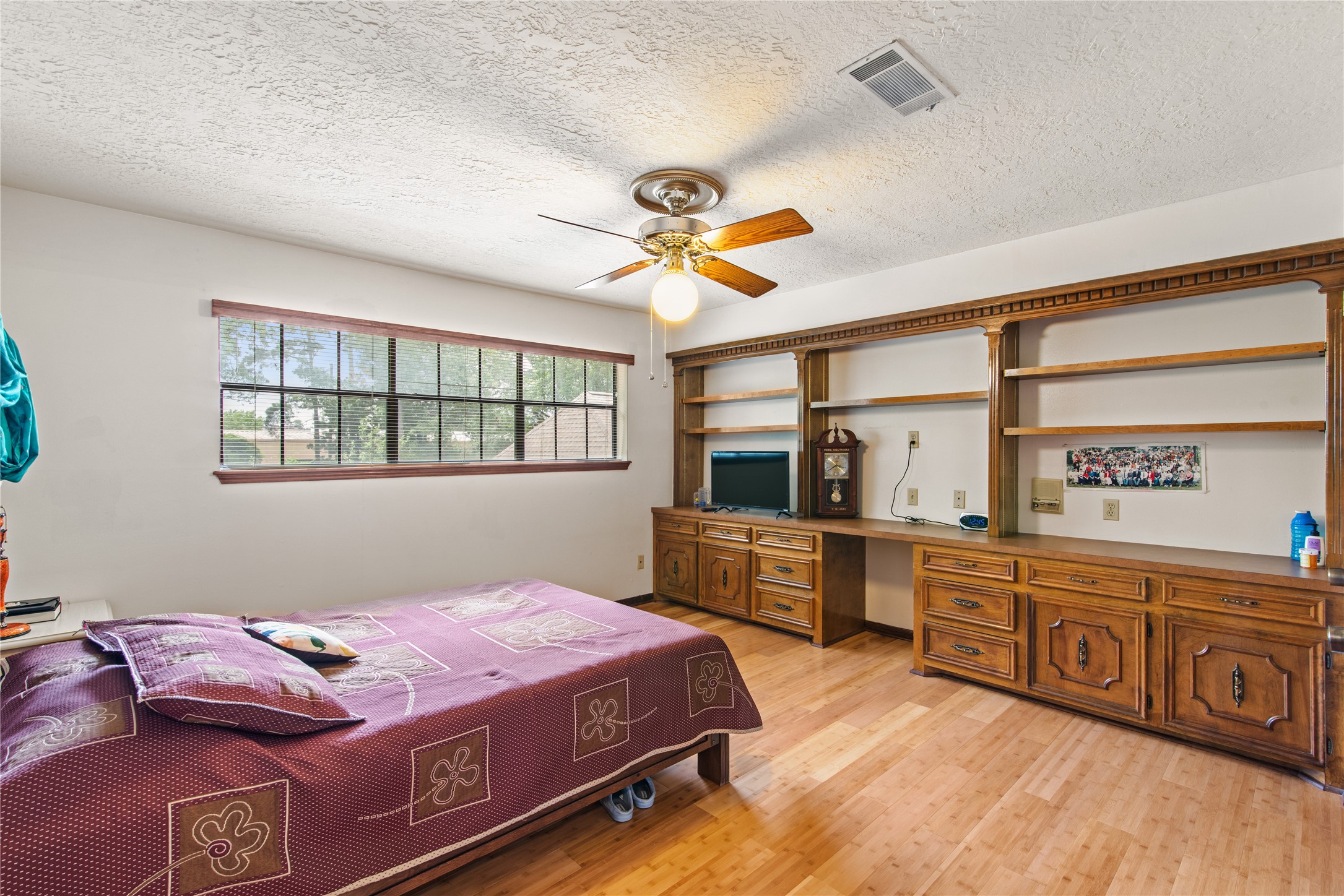 319 S Rivershire Drive Property Photo 29