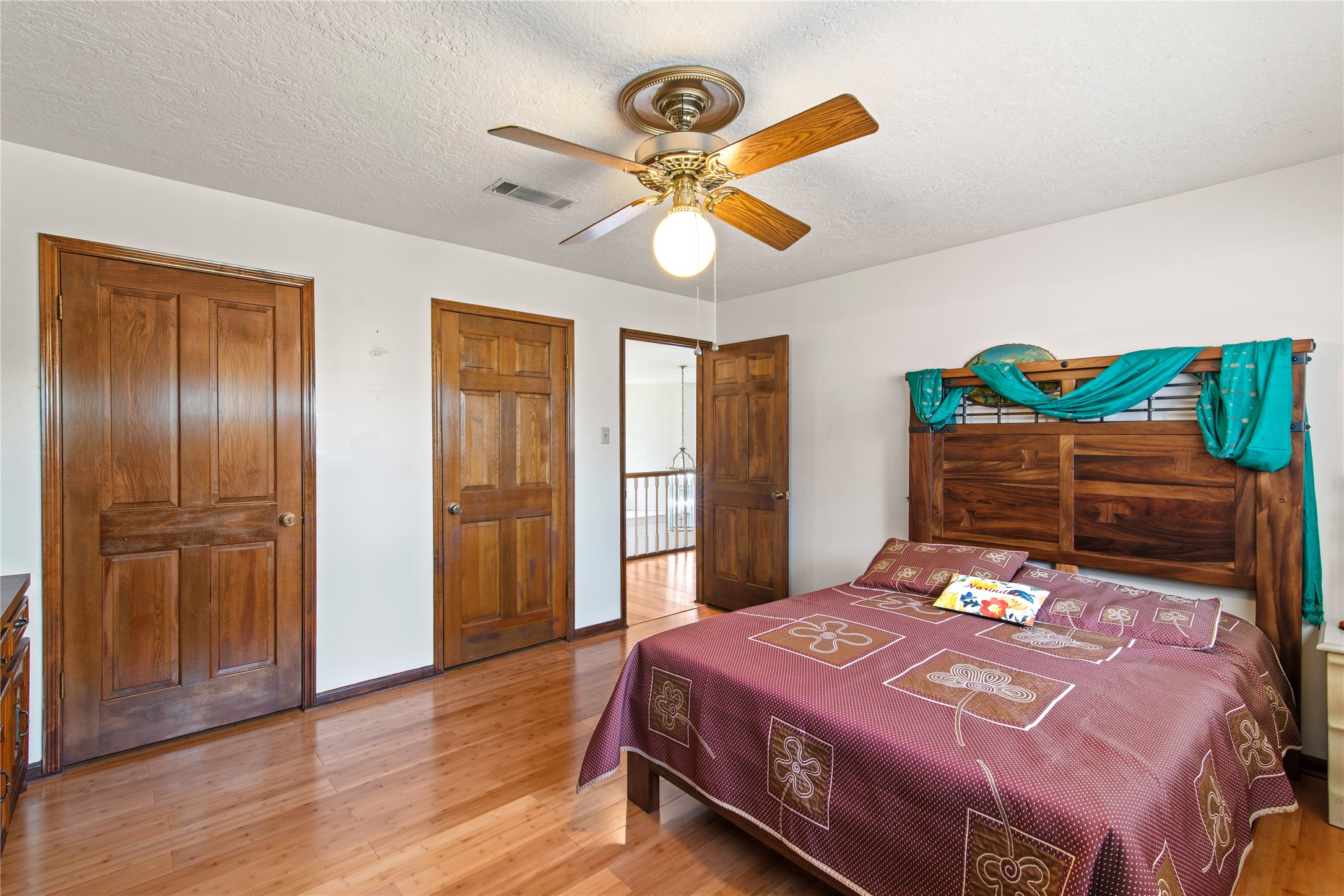 319 S Rivershire Drive Property Photo 30