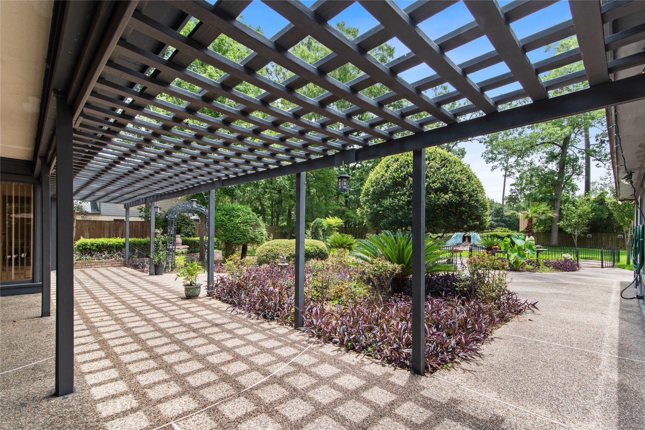 319 S Rivershire Drive Property Photo 42