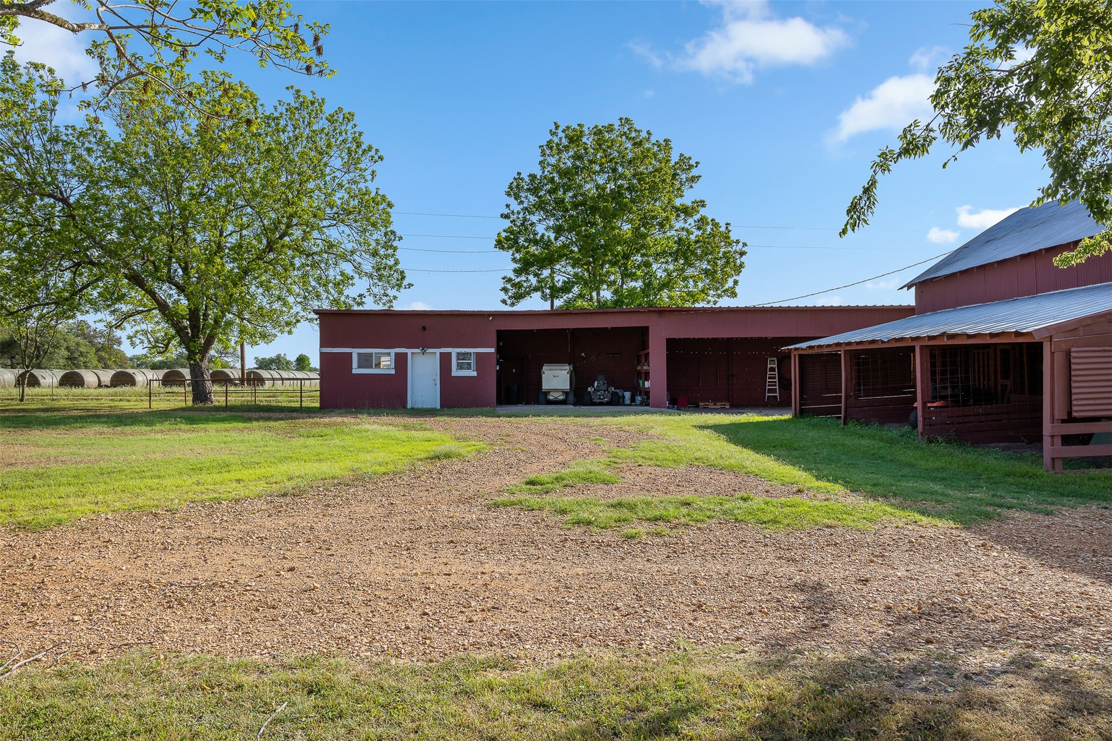 2817 Leonhardt Property Photo 4