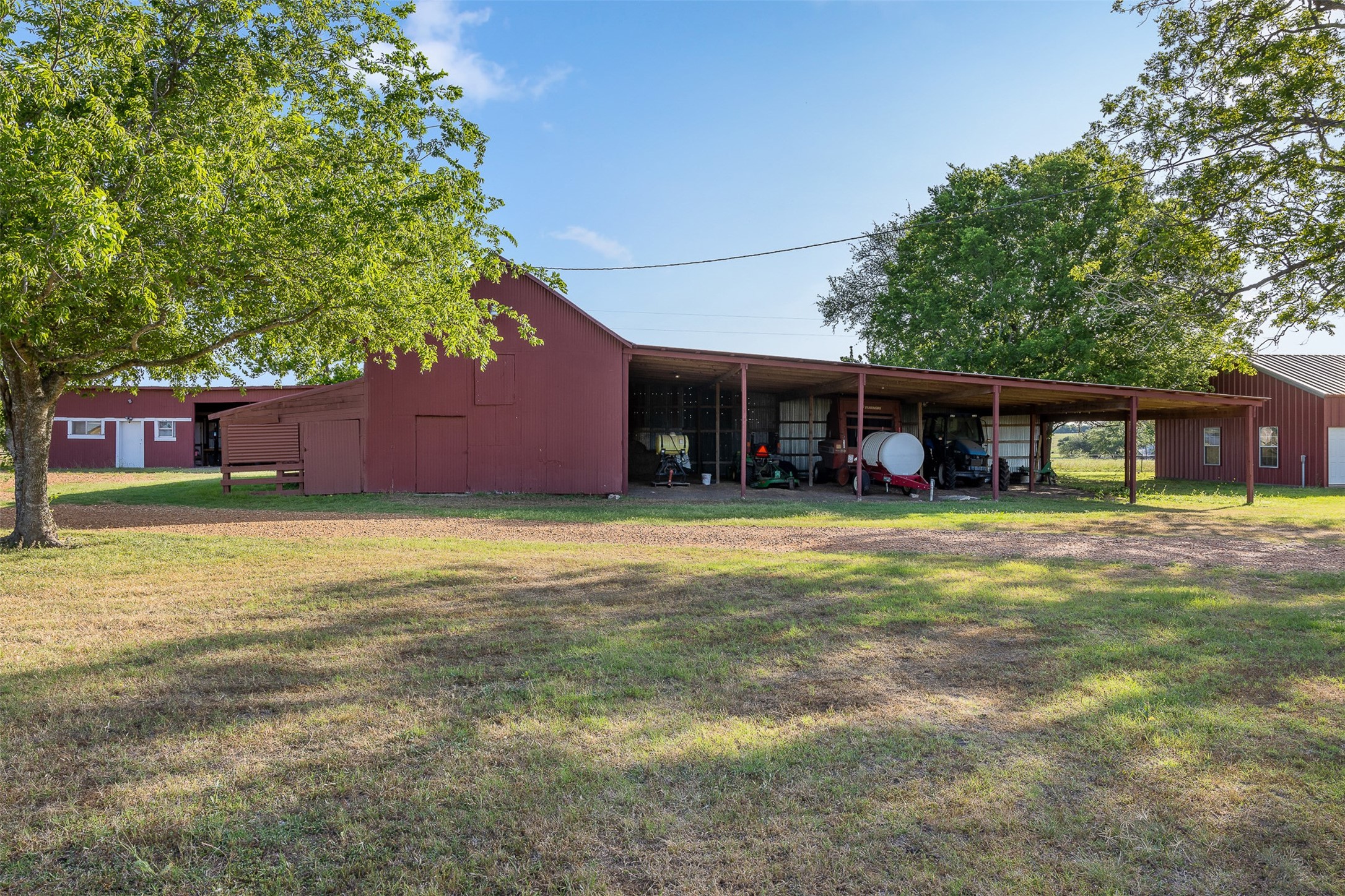 2817 Leonhardt Property Photo 5
