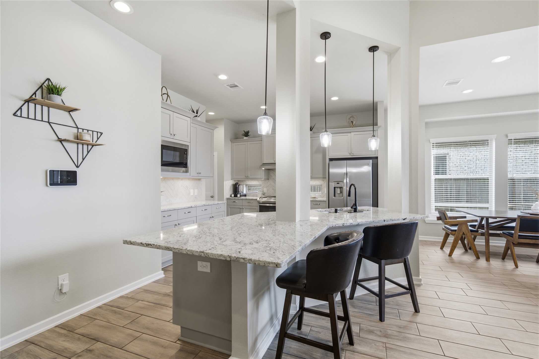 30302 Iris Circle Court Property Photo 4