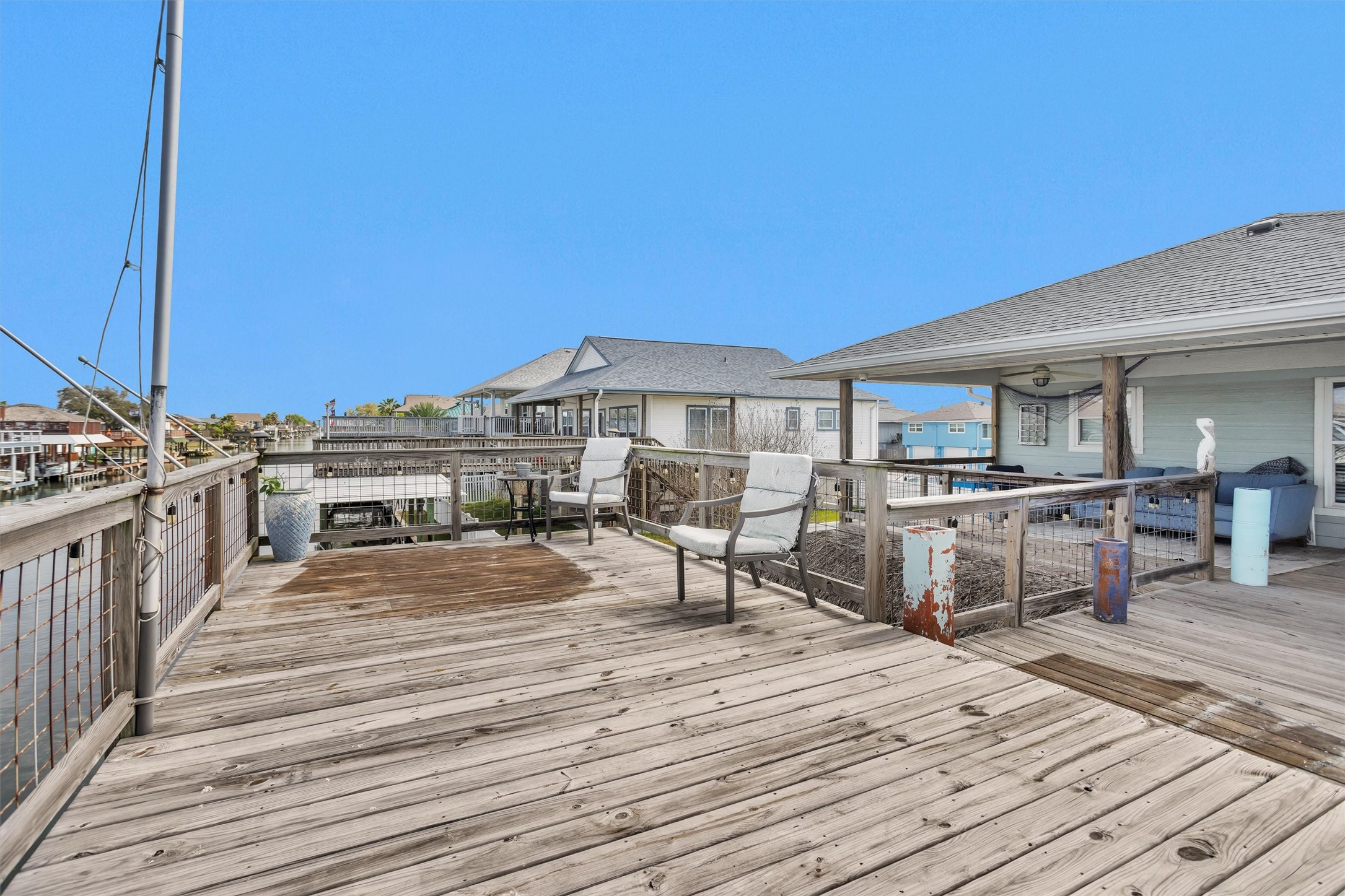 336 Ling Street Property Photo 28