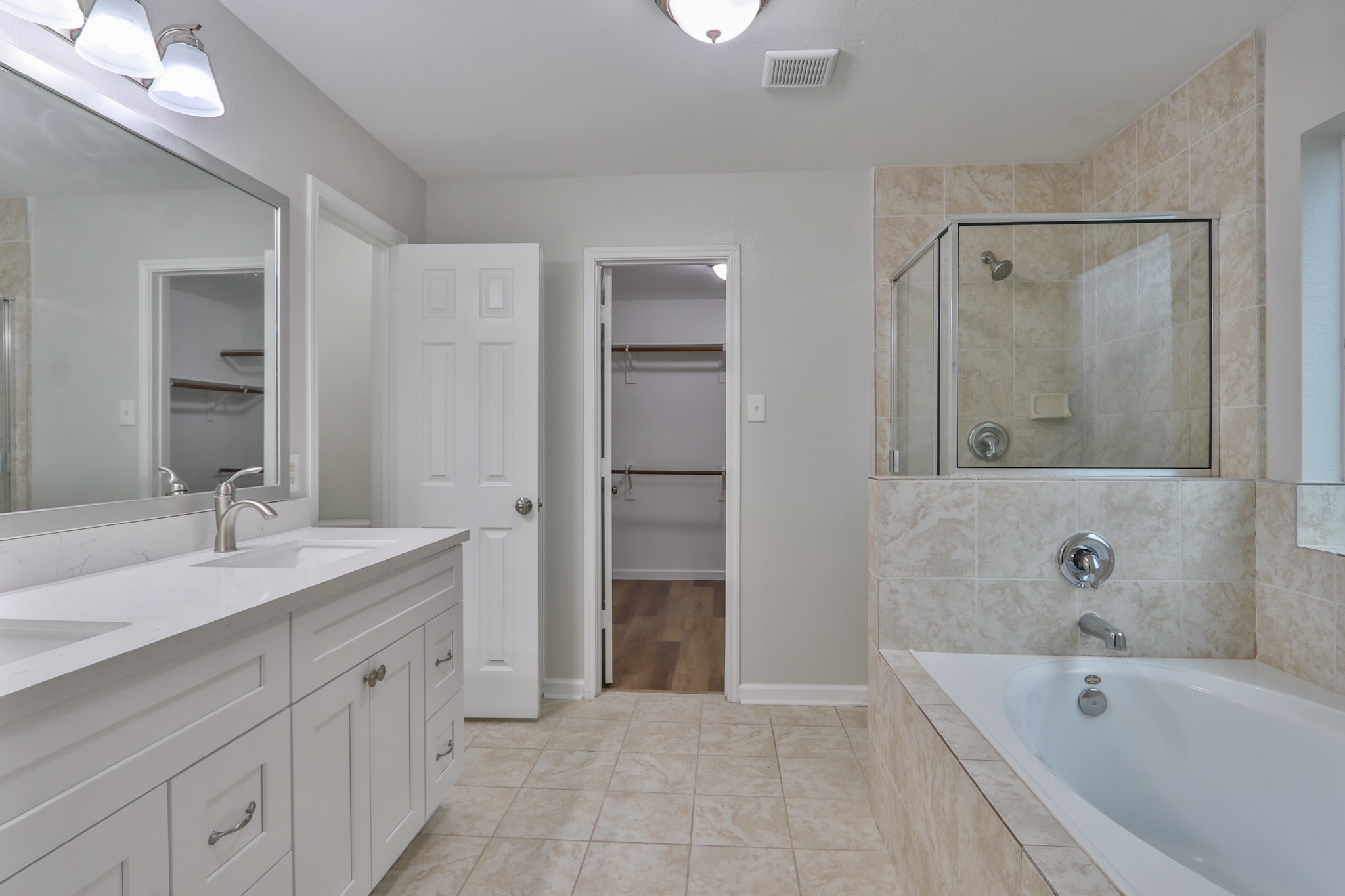 1110 Lasso Court Property Photo 12