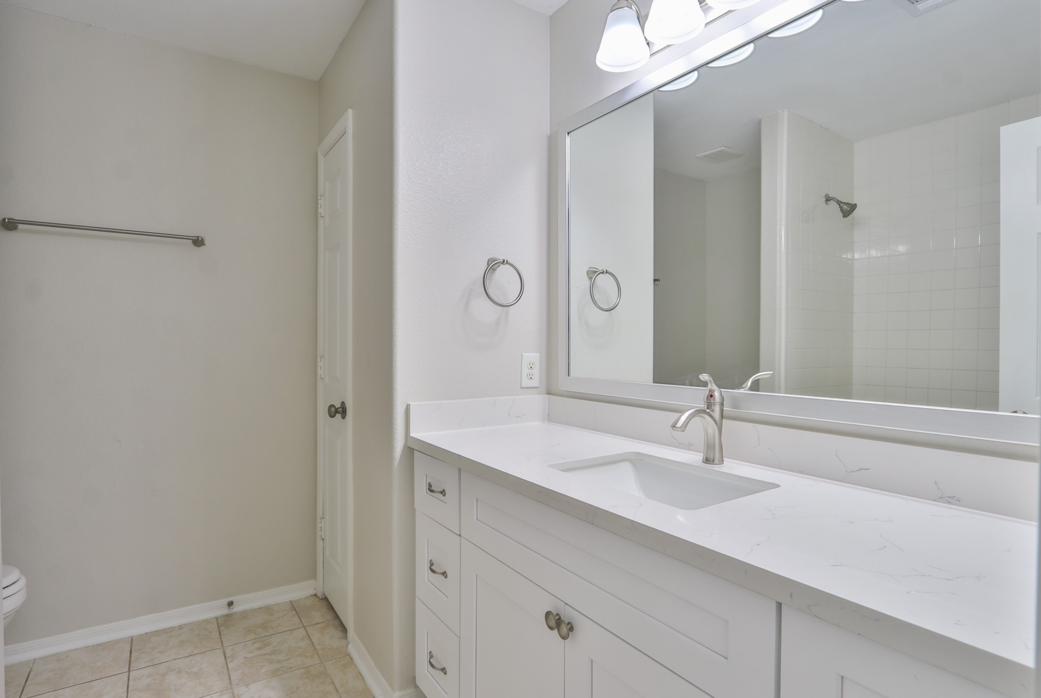1110 Lasso Court Property Photo 17