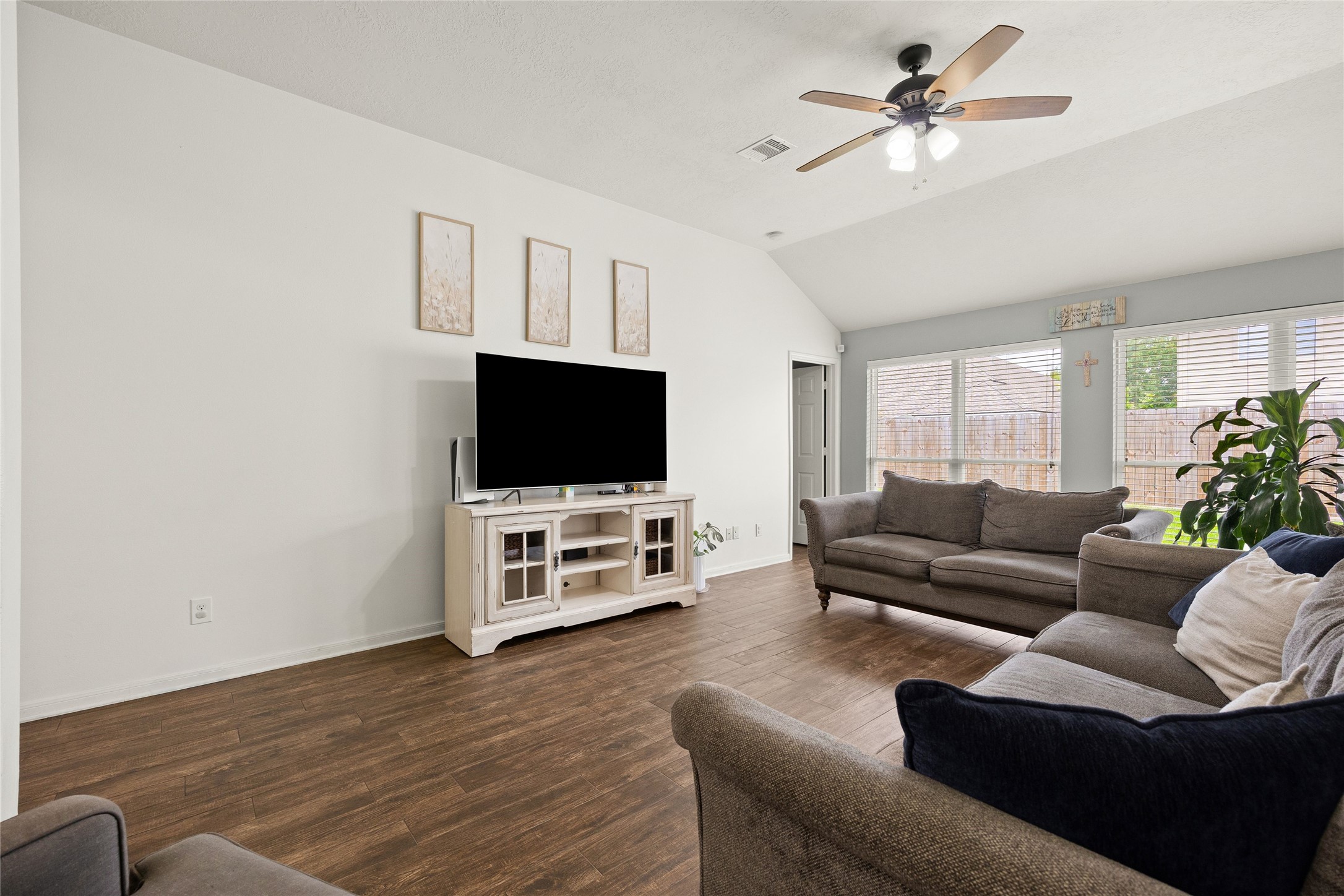 2513 Shiprock Drive Property Photo 14