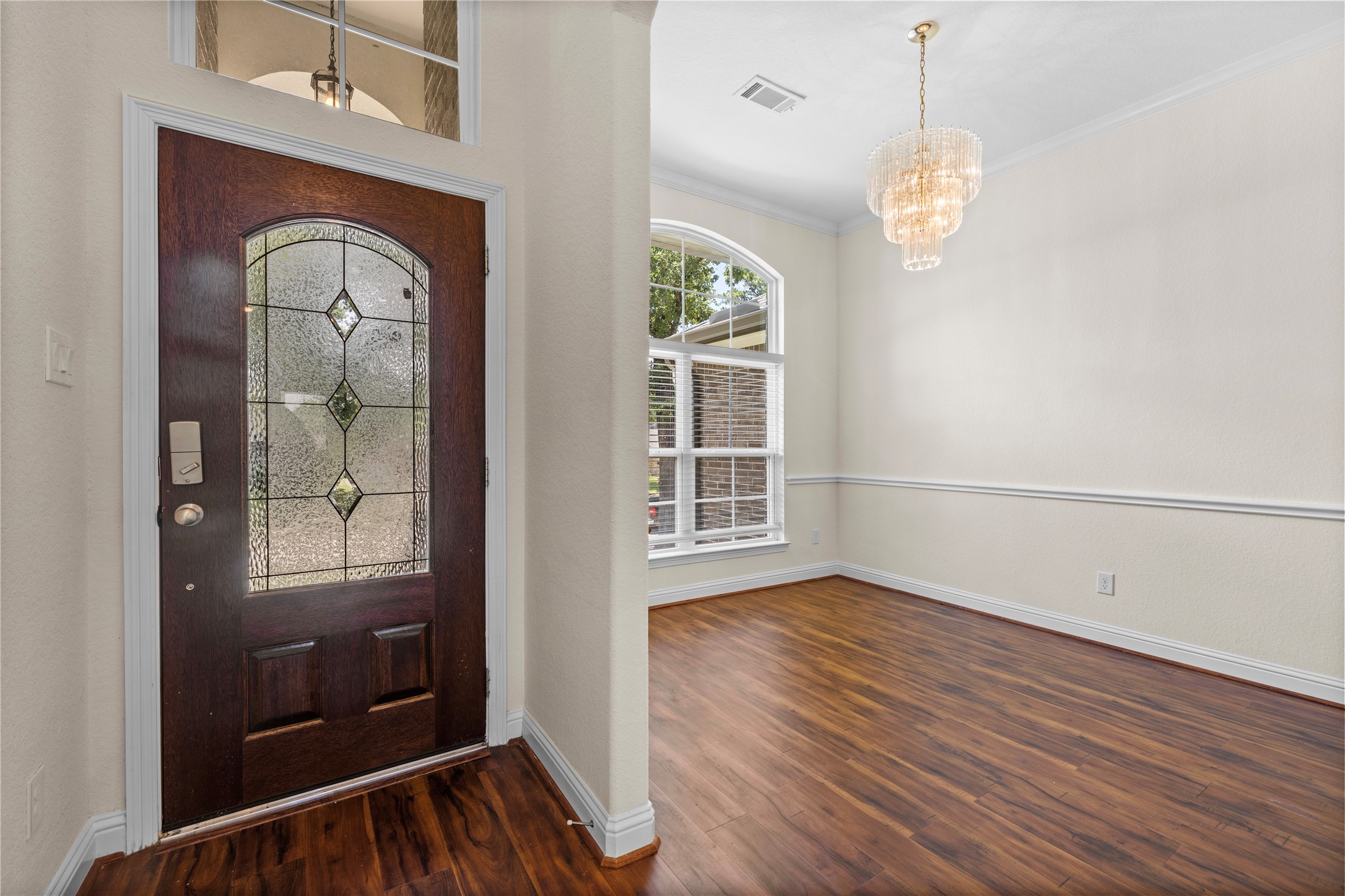 7214 Deep Forest Drive Property Photo 3
