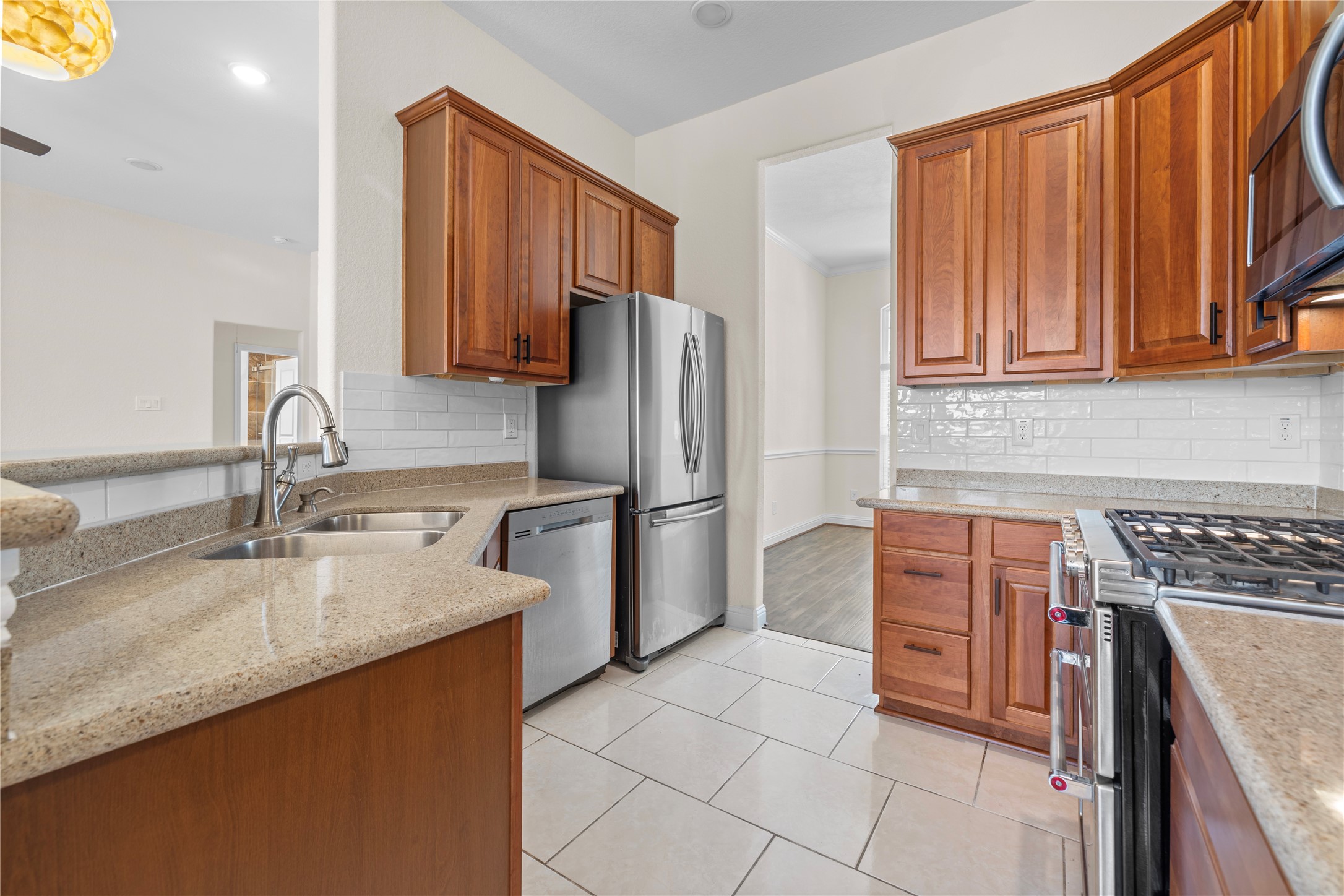 7214 Deep Forest Drive Property Photo 16