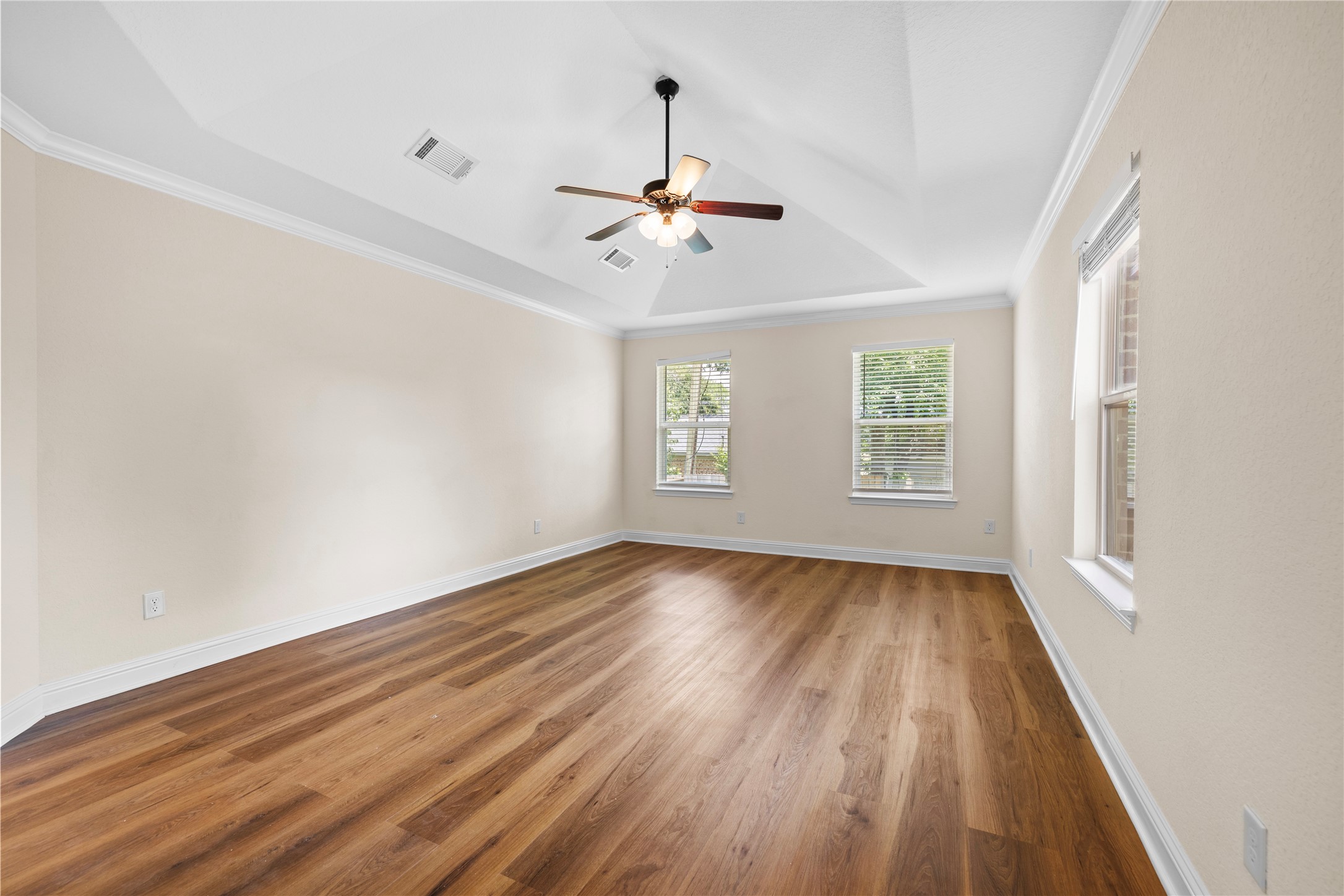 7214 Deep Forest Drive Property Photo 20