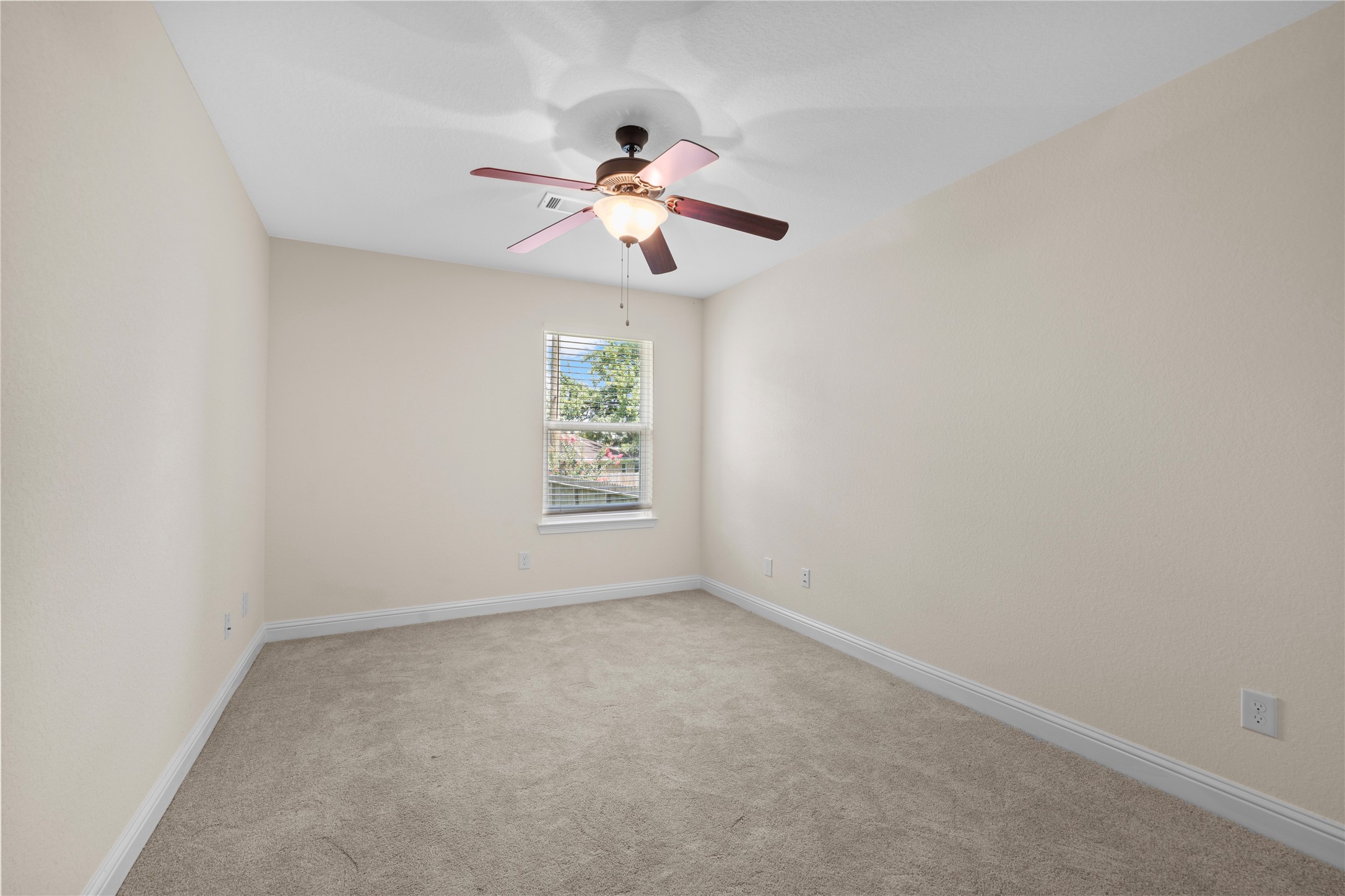 7214 Deep Forest Drive Property Photo 28