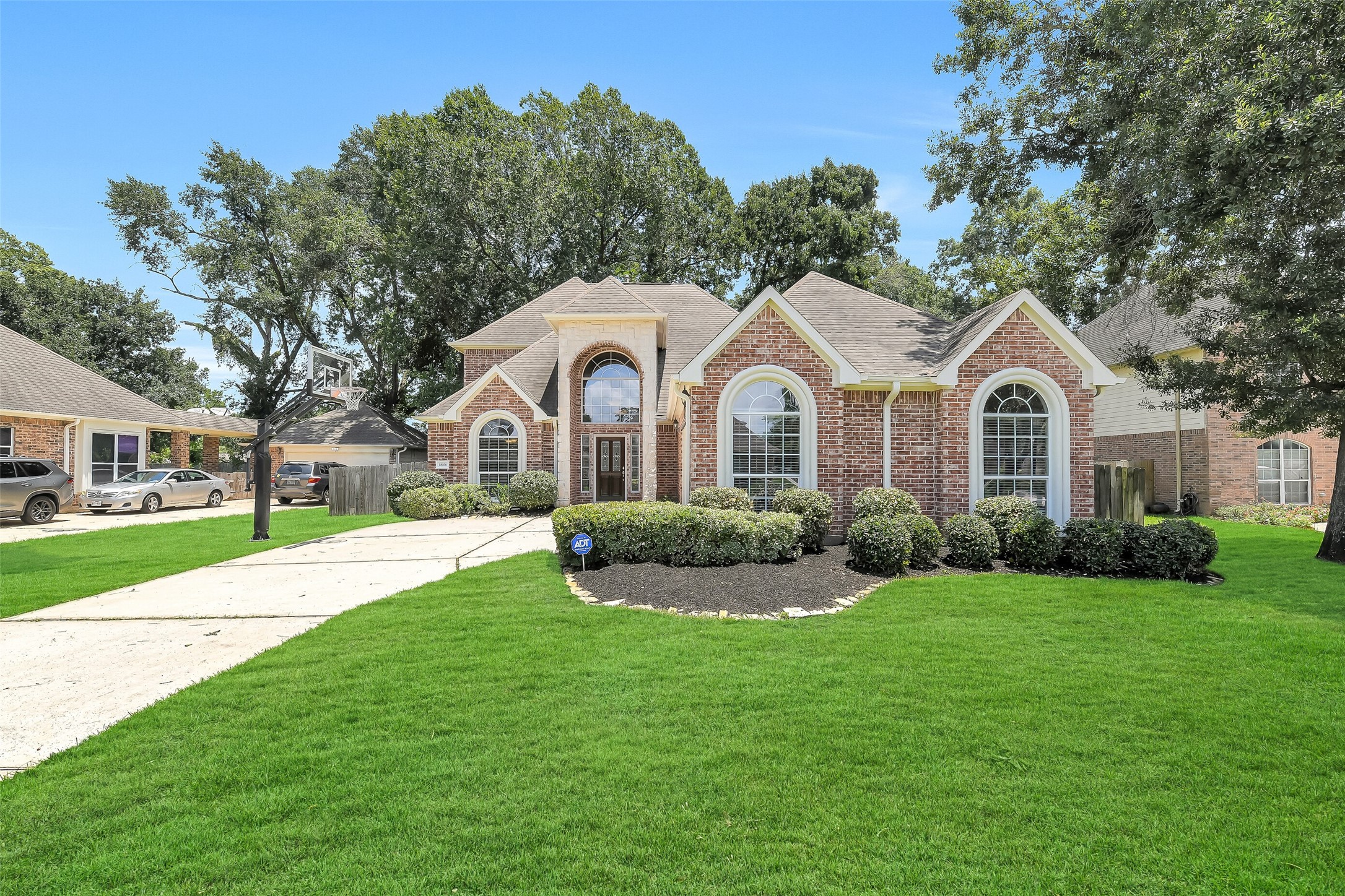 14906 Windsor Manor Property Photo 1