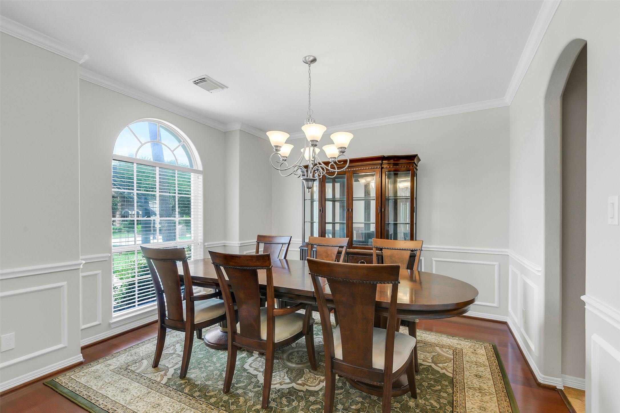 14906 Windsor Manor Property Photo 3