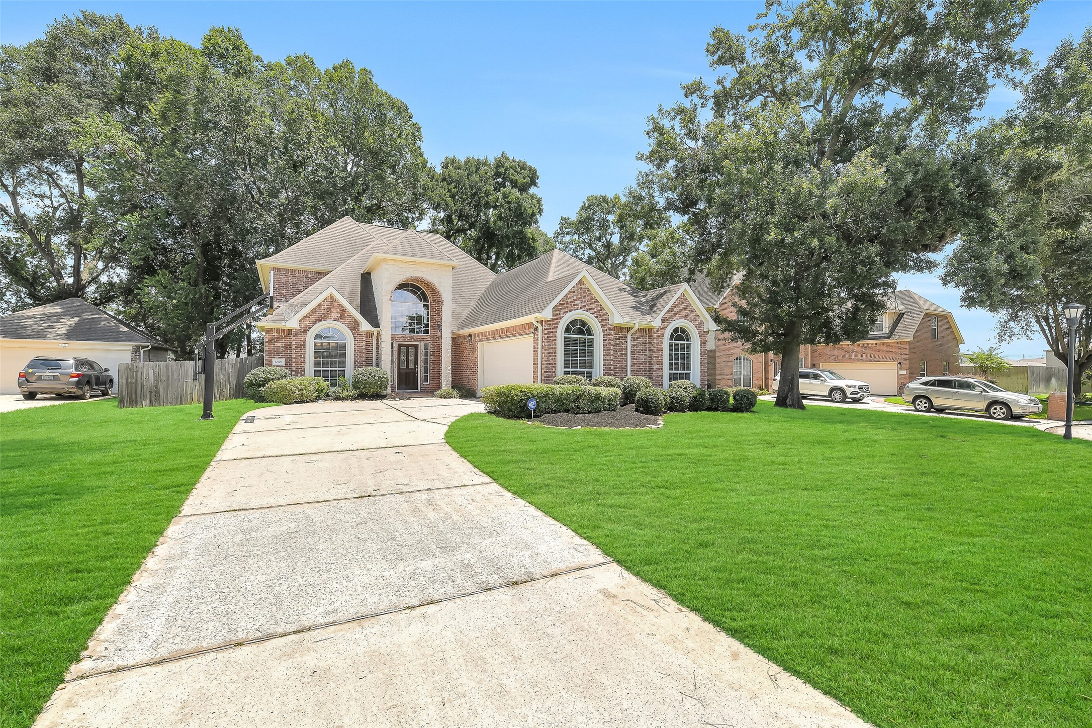 14906 Windsor Manor Property Photo 32