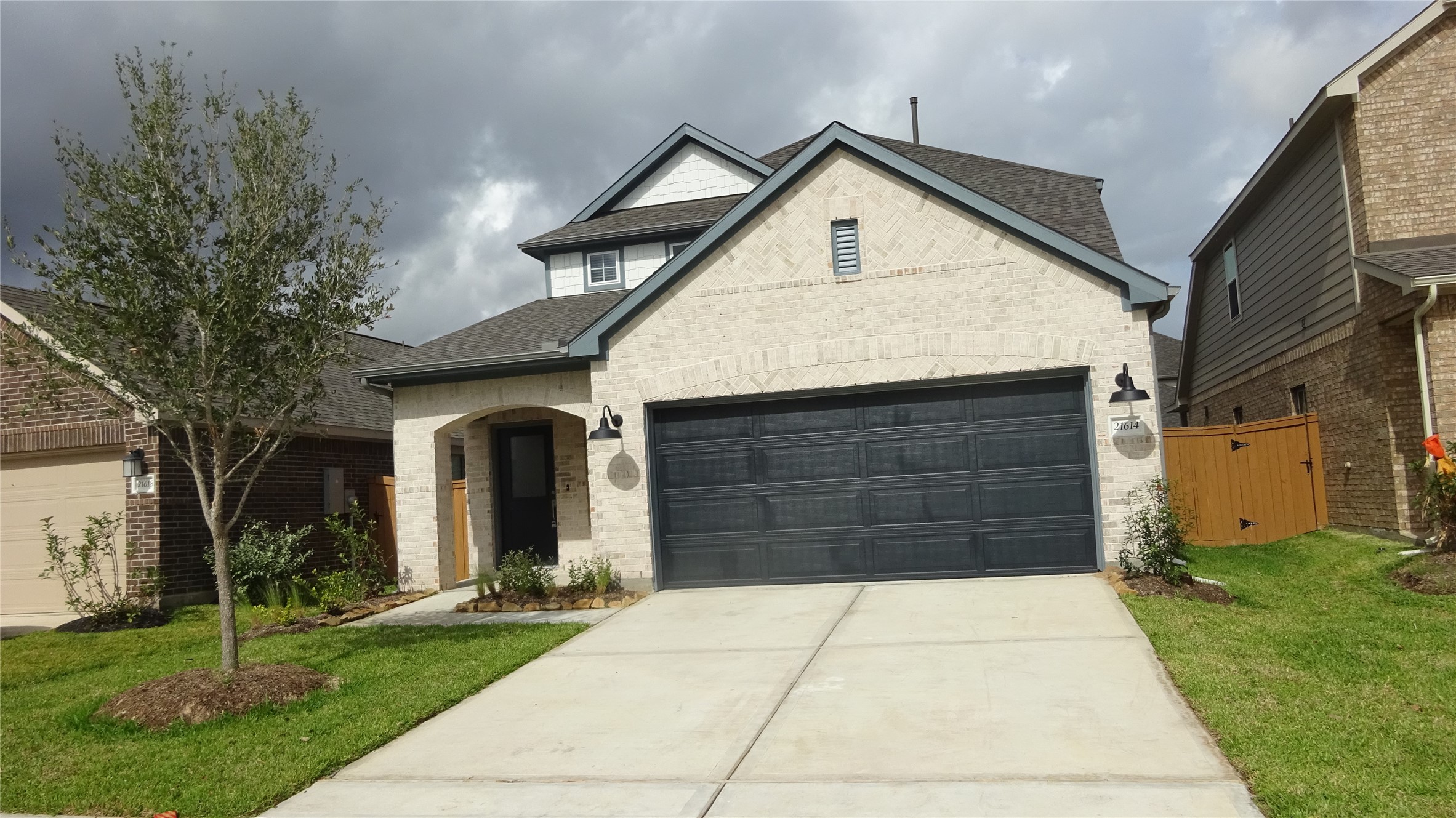 21614 Coral Mist Drive Property Photo 1