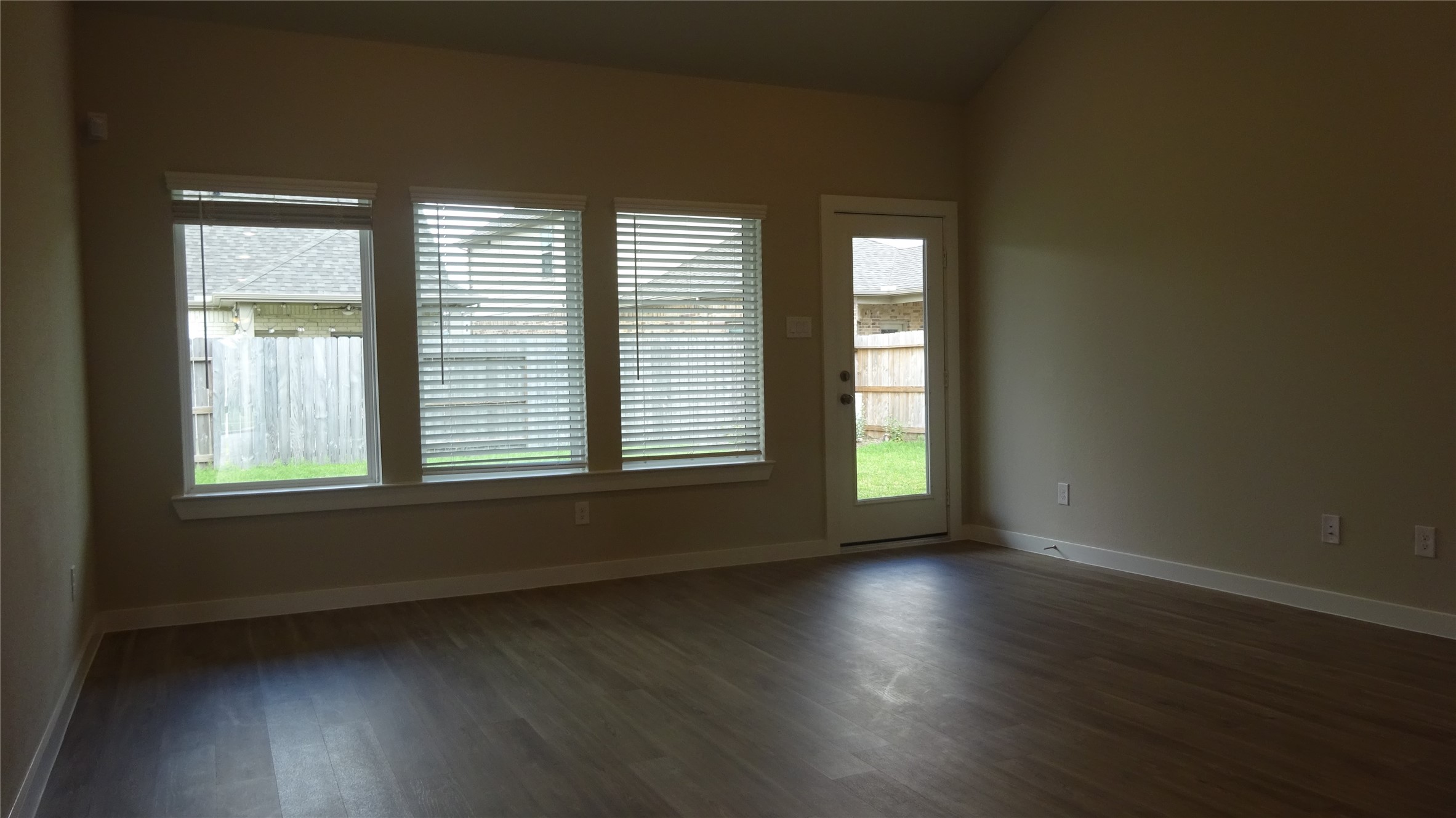 21614 Coral Mist Drive Property Photo 7