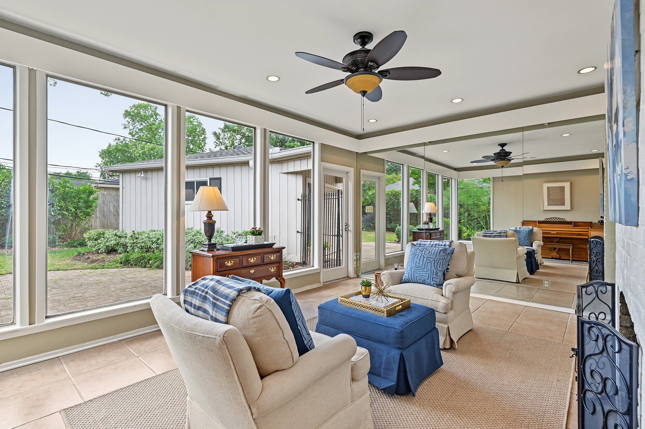 7915 Meadow Lake Lane Property Photo 8