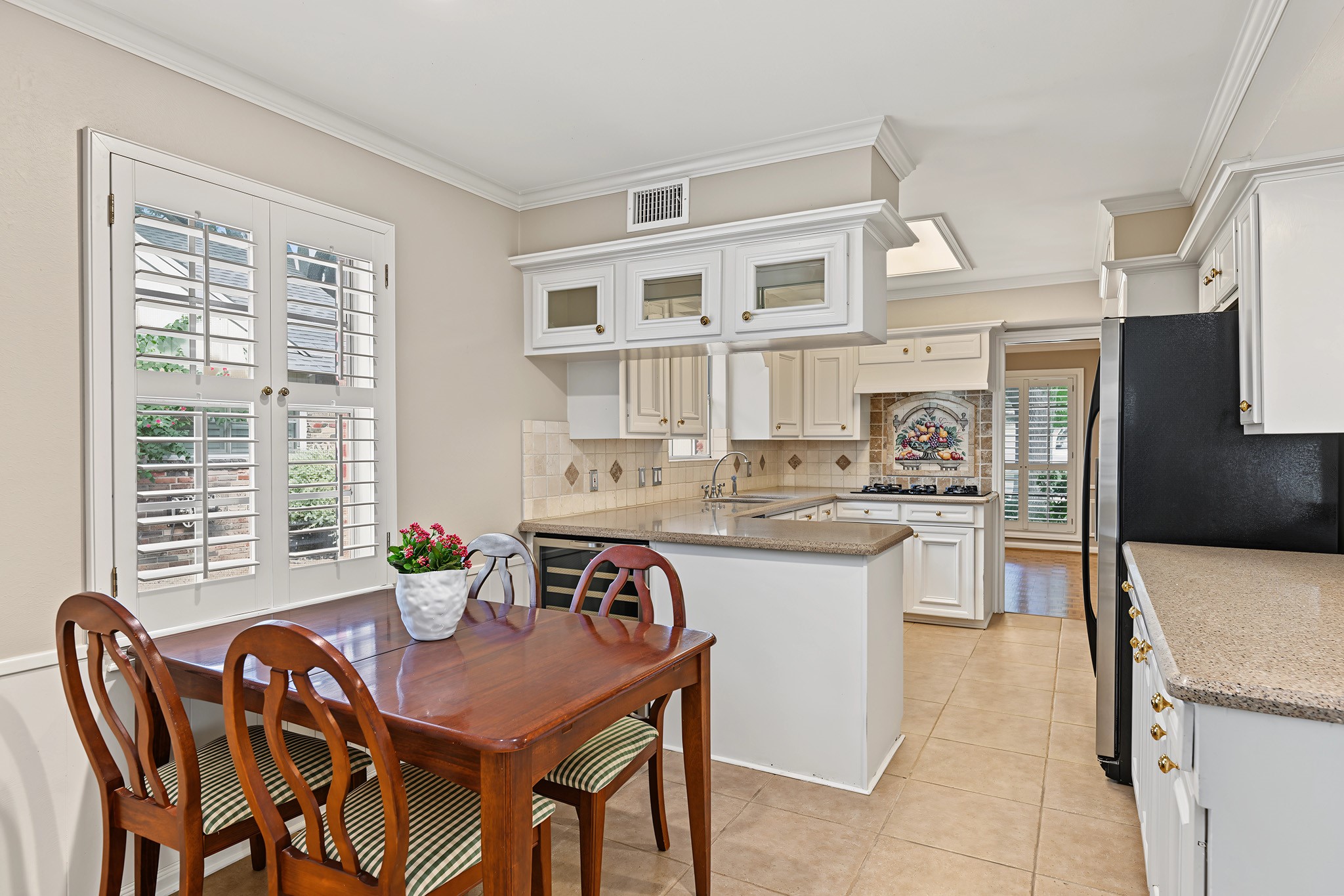 7915 Meadow Lake Lane Property Photo 11