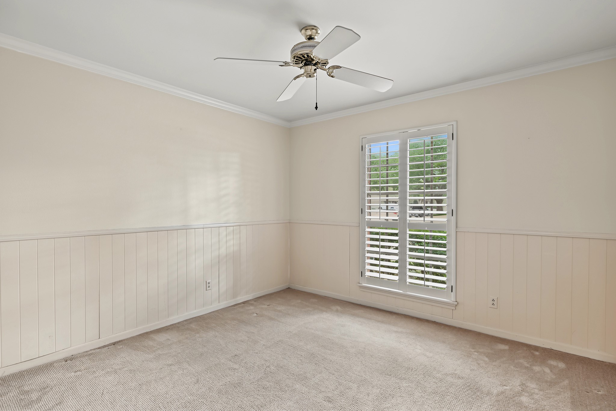 7915 Meadow Lake Lane Property Photo 17
