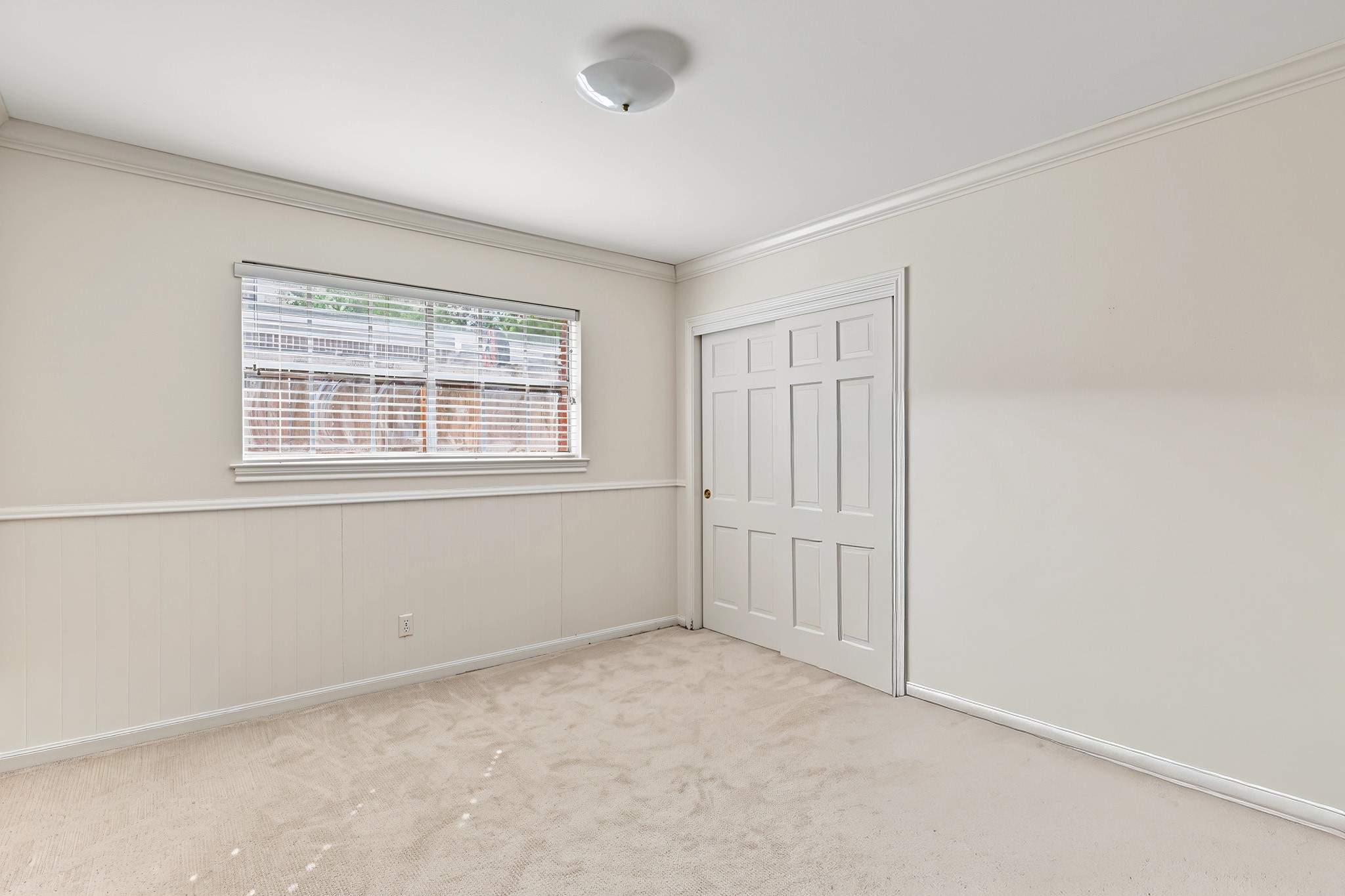 7915 Meadow Lake Lane Property Photo 18