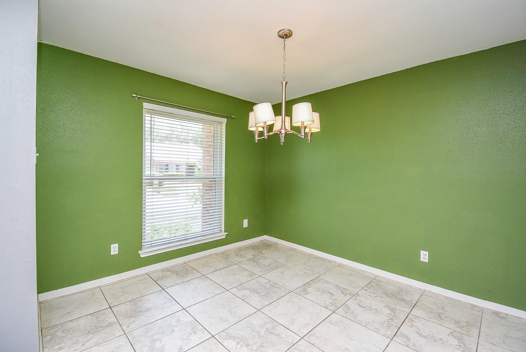 2947 Highland Lakes Drive Property Photo 6