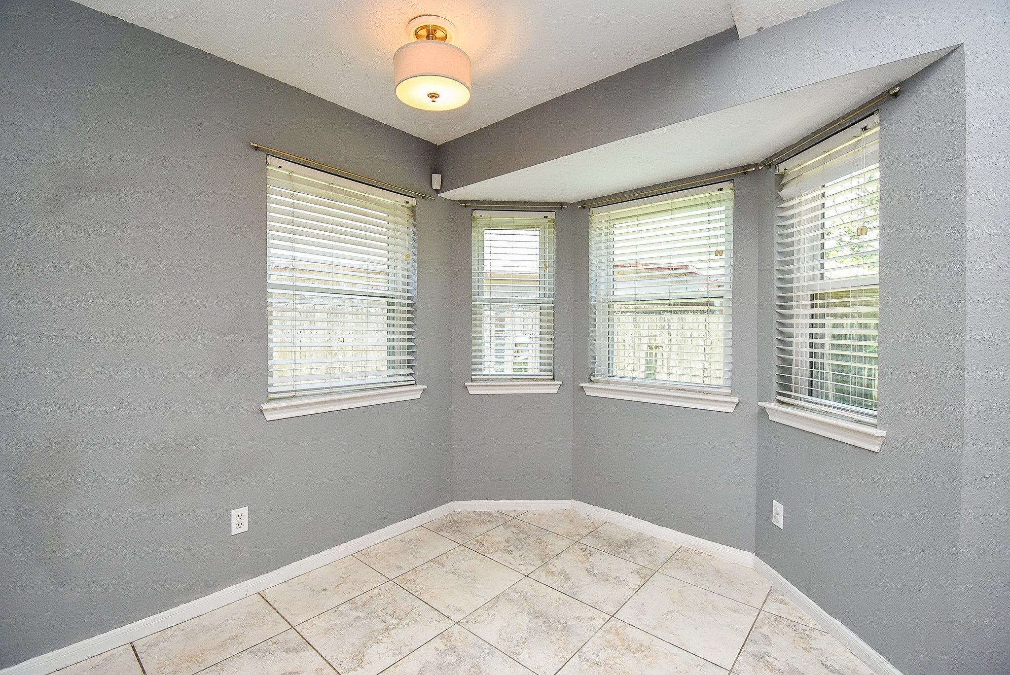 2947 Highland Lakes Drive Property Photo 15
