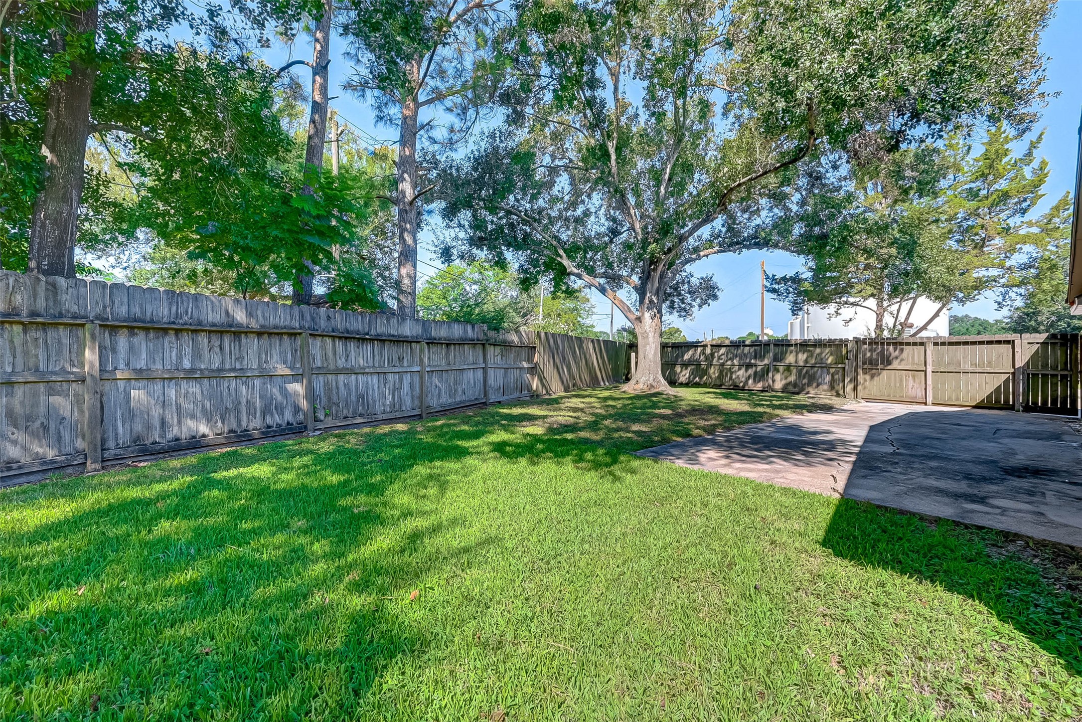 1406 Pinecroft Drive Property Photo 32