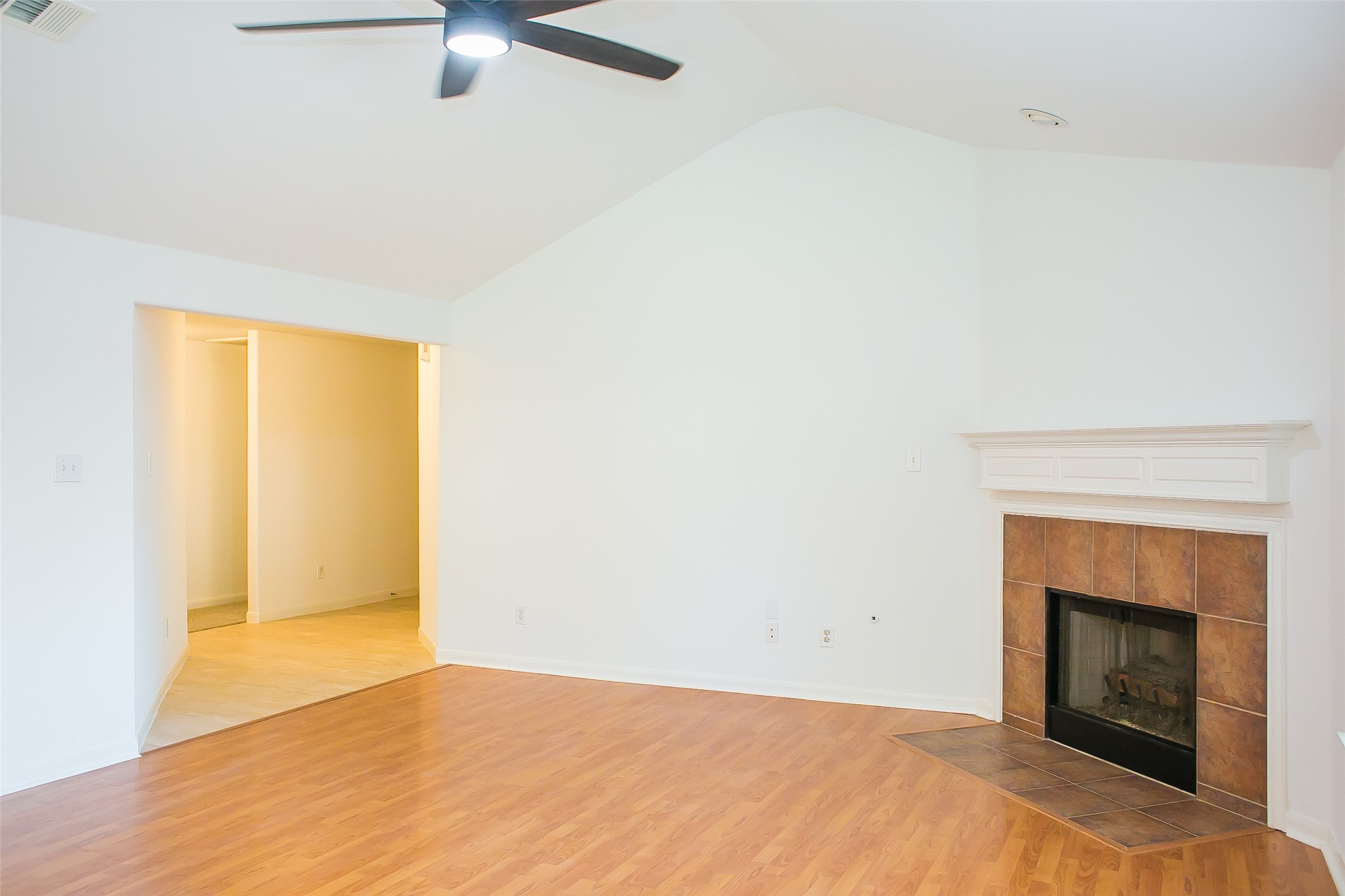 91 Genesee Ridge Drive Property Photo 7